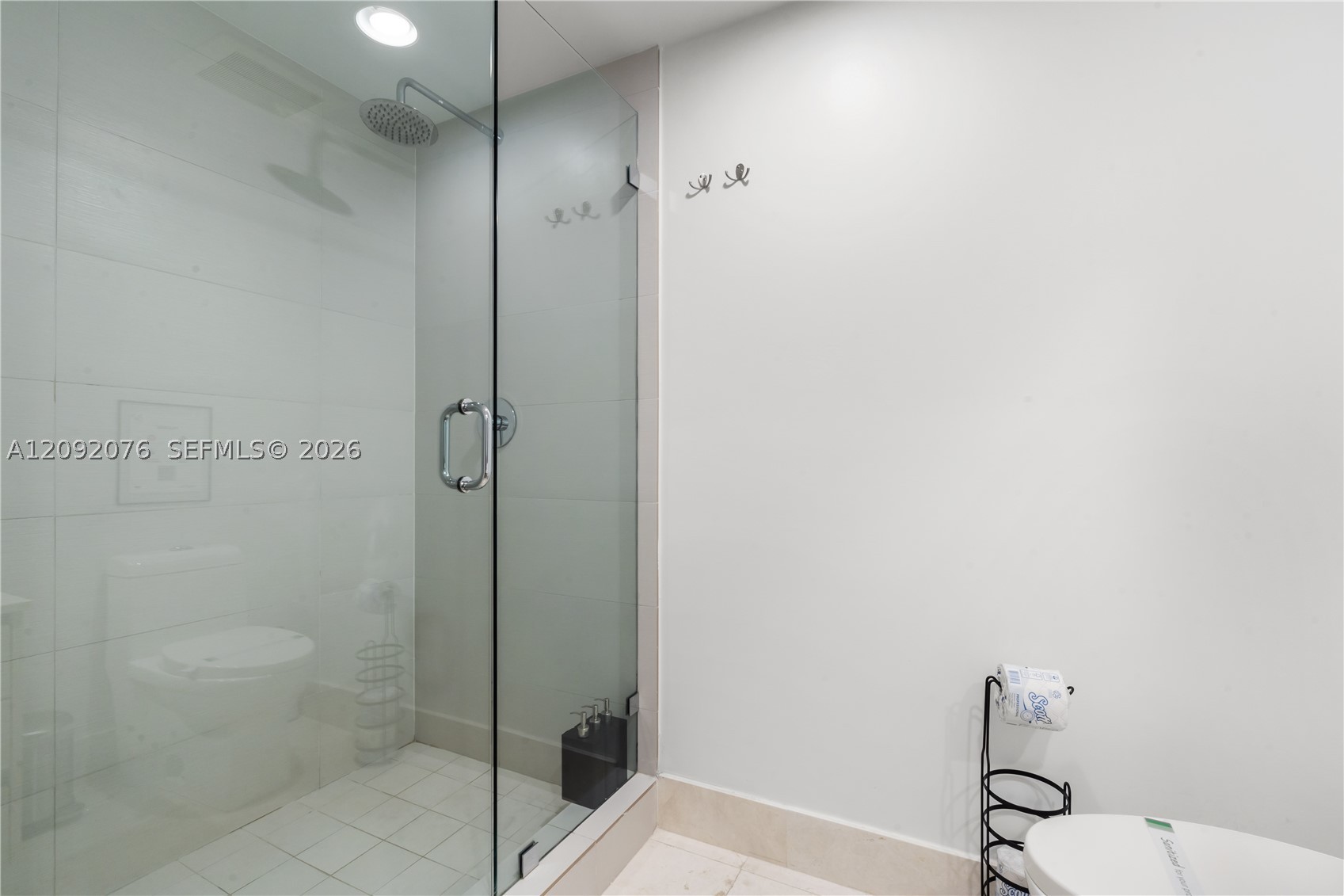 image Beachwalk Condominium21