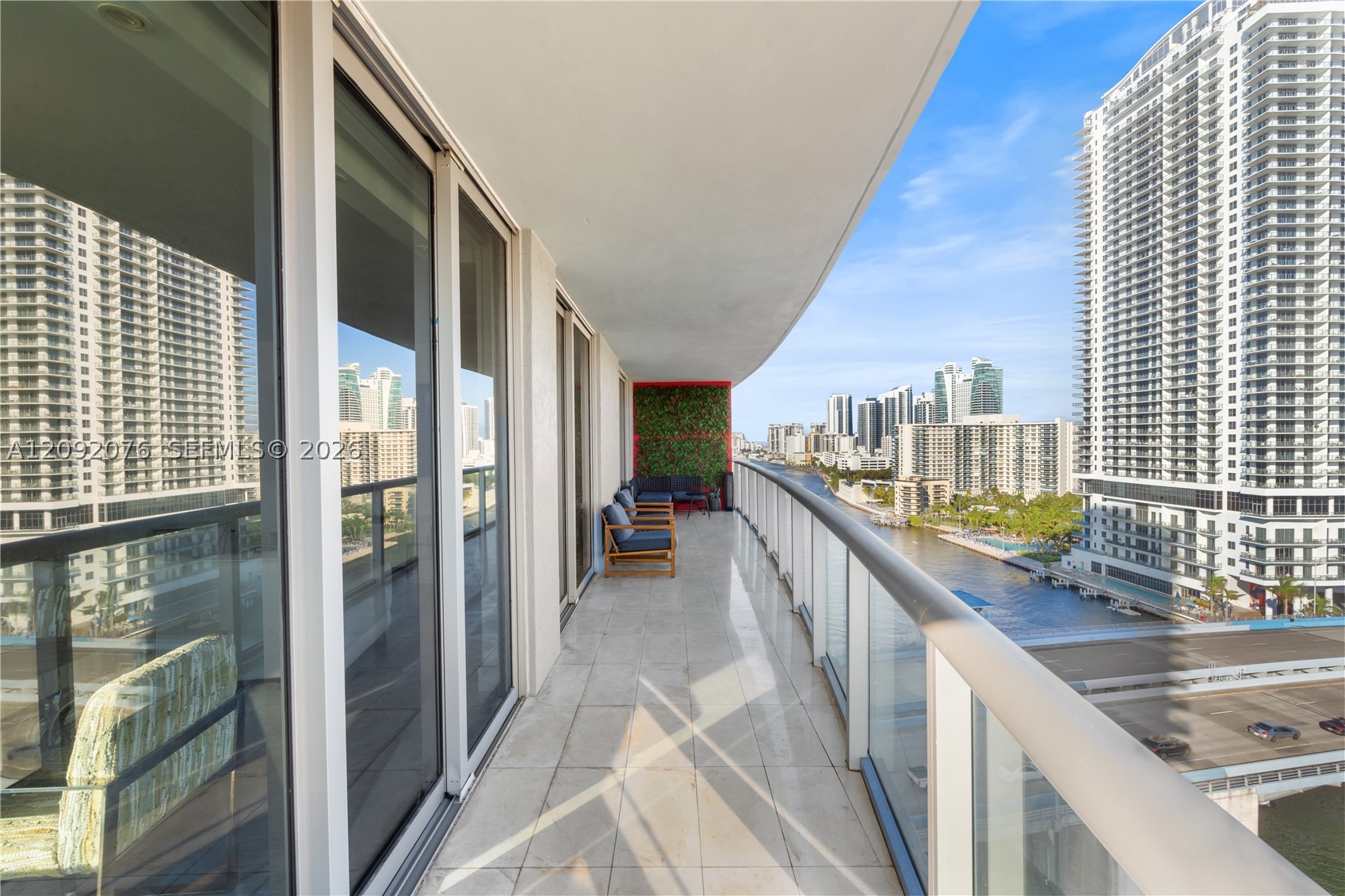 image Beachwalk Condominium27