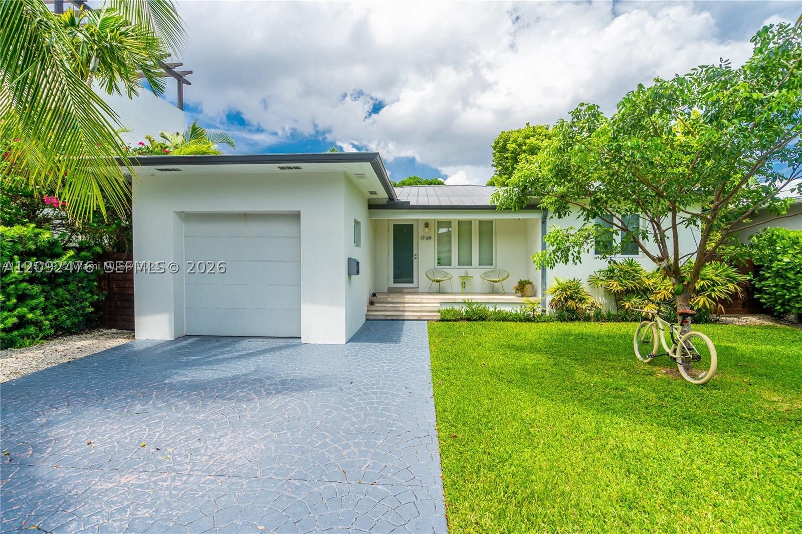 1749 Bay Dr