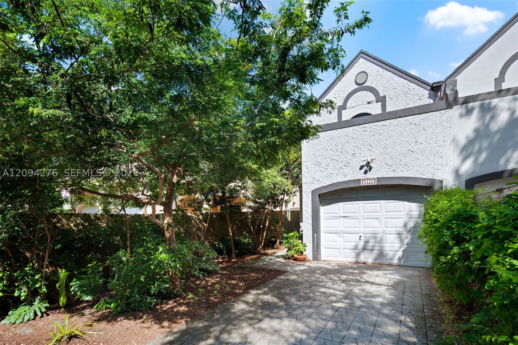 3129 Jackson Ave #3129