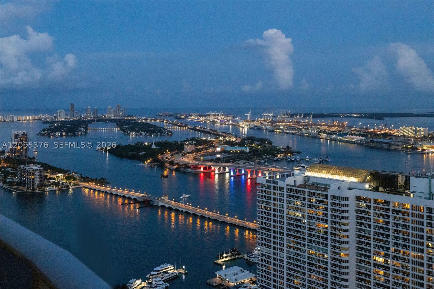 image Aria on the Bay24