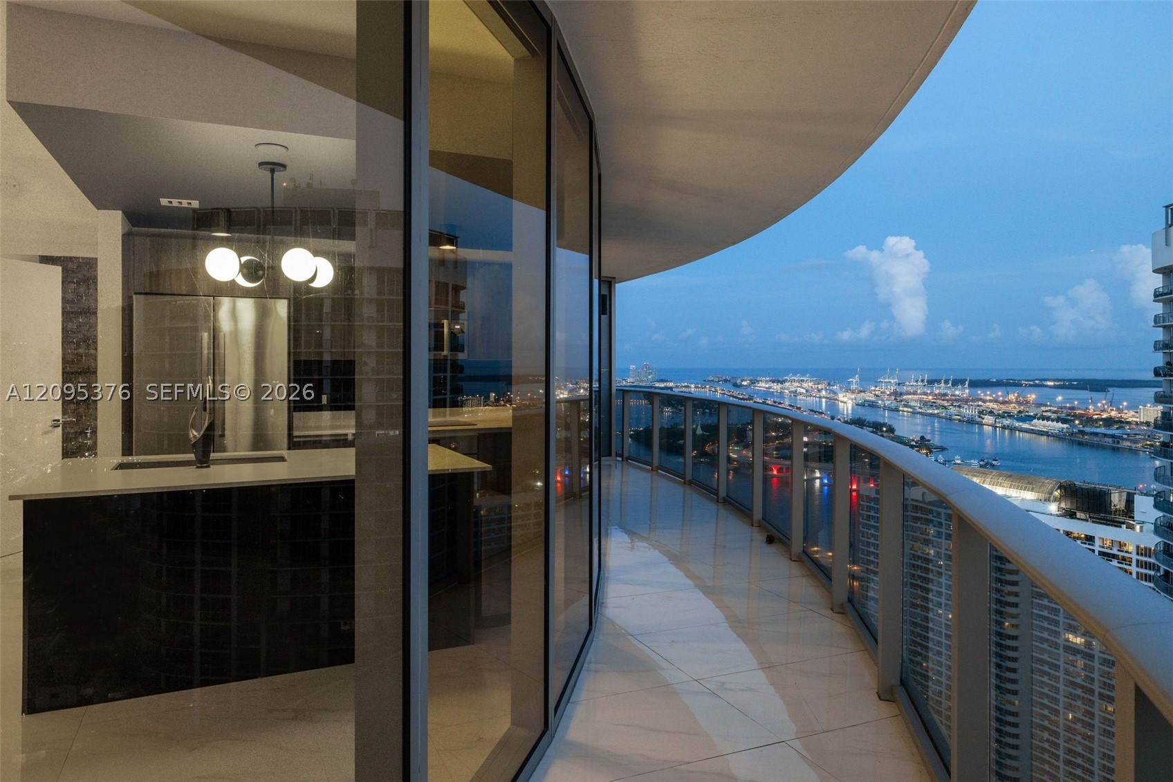 image Aria on the Bay26