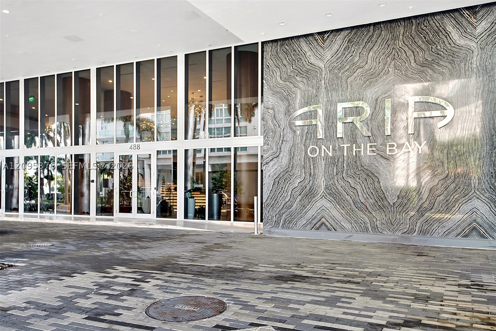 image Aria on the Bay30