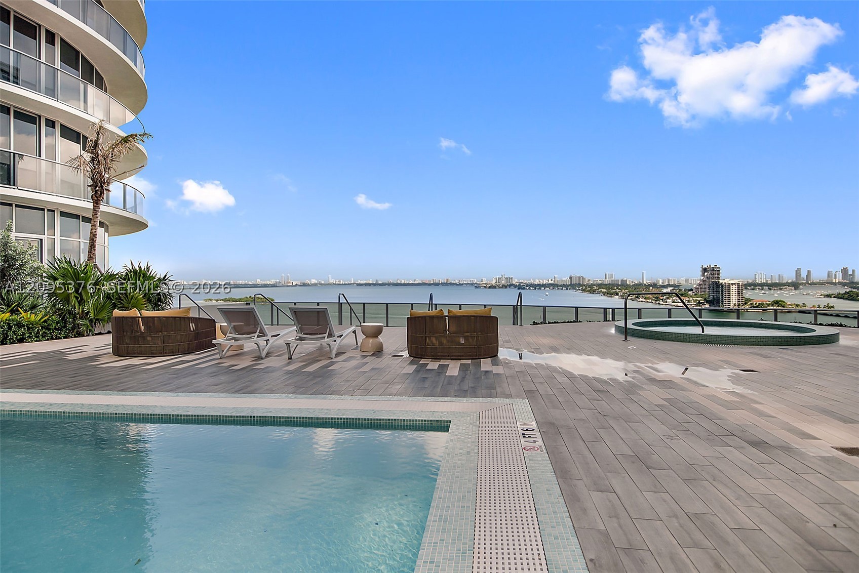 image Aria on the Bay34