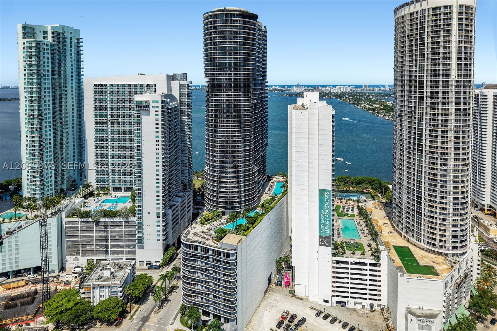 image Aria on the Bay48