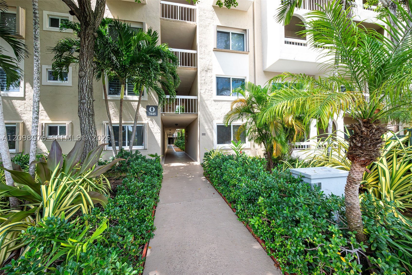 7845 Camino Real #O-212