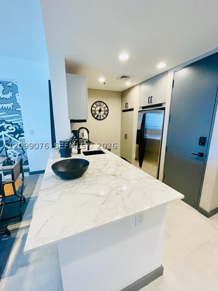 image Brickell Arch11