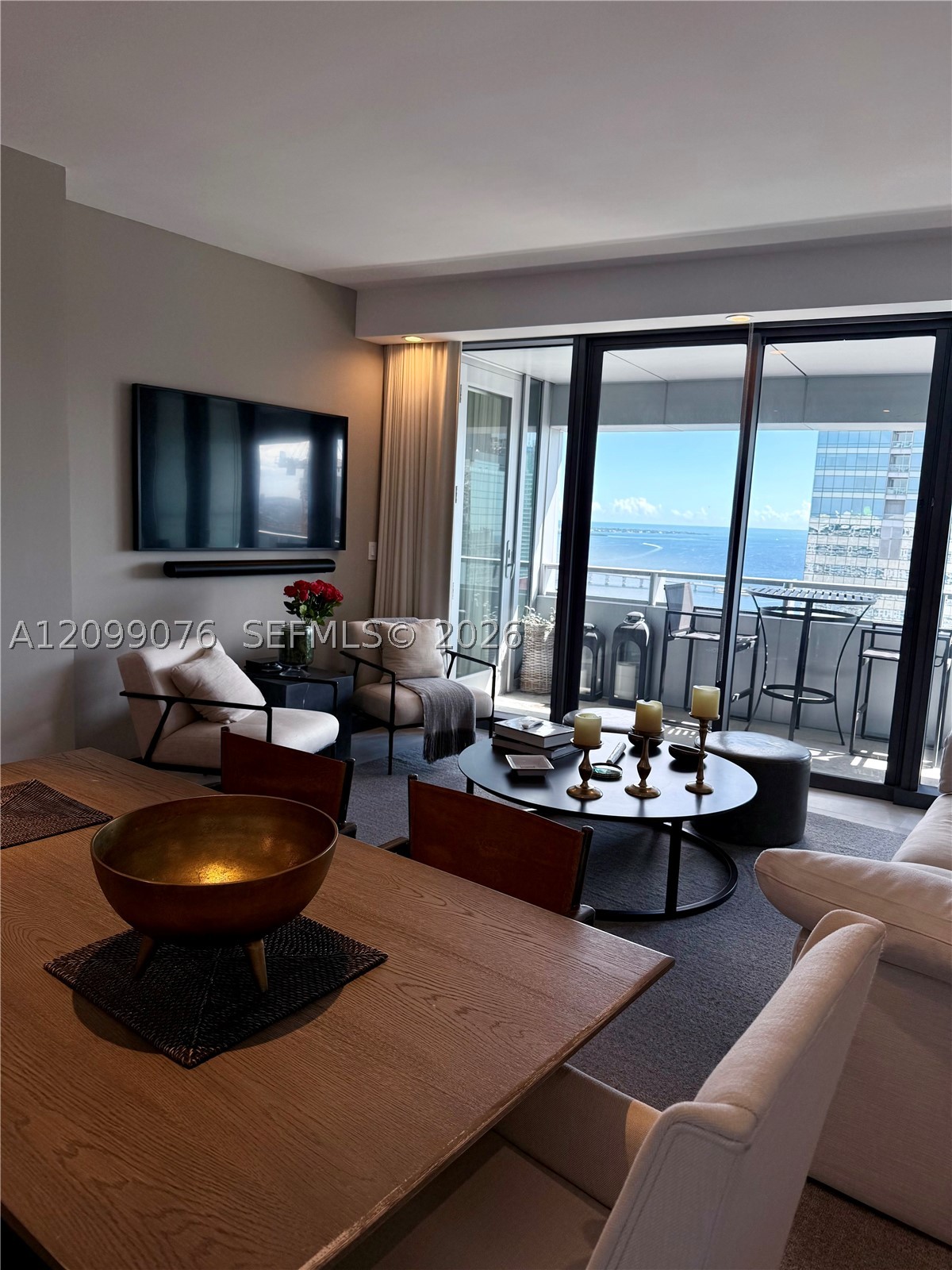 image Brickell Arch19