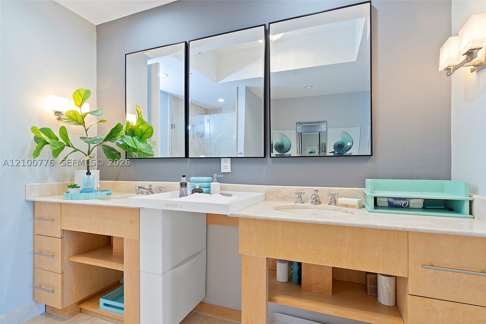 100 S Pointe Dr #506 Miami Beach, FL 33139