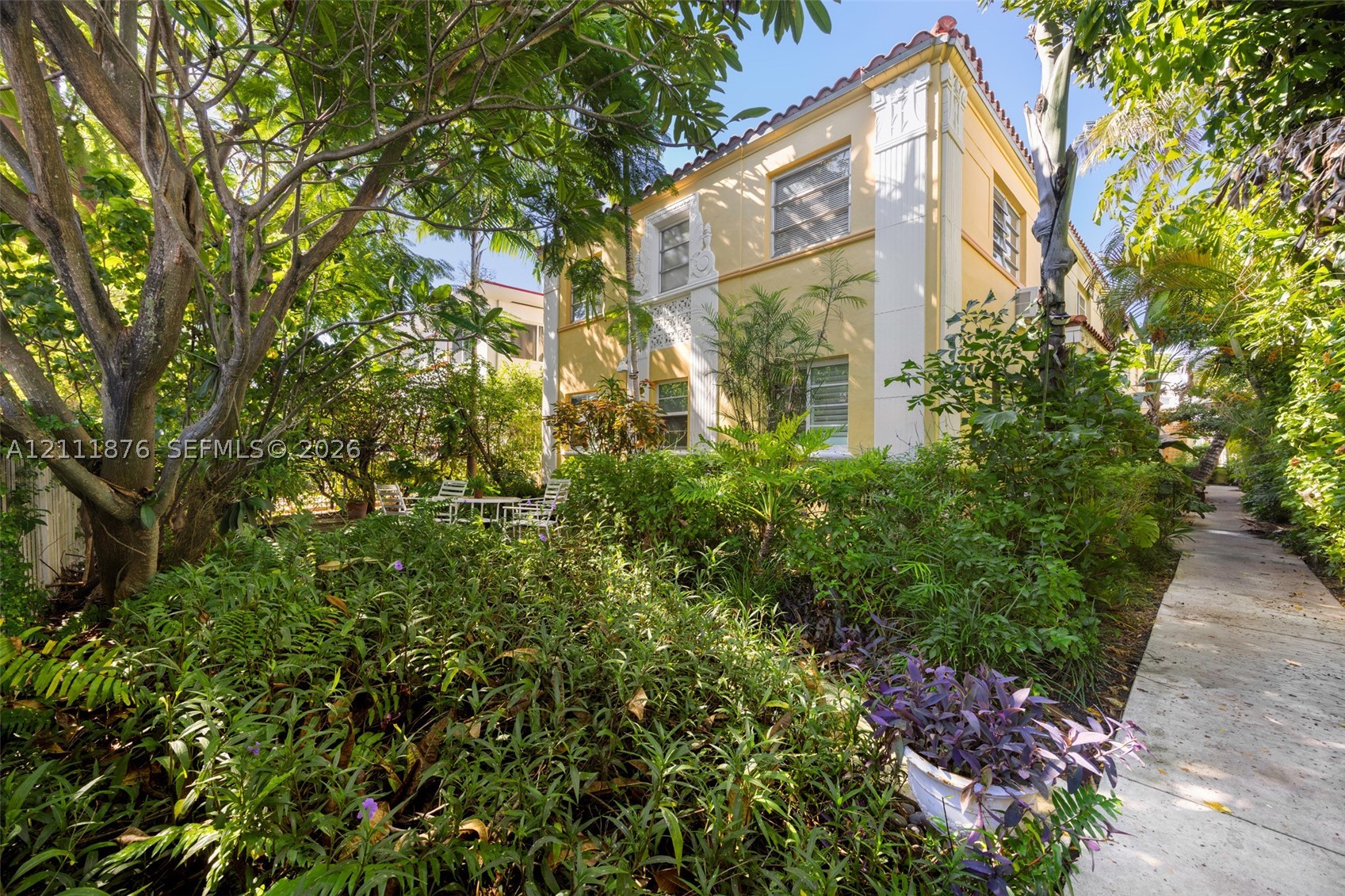 846 Jefferson Ave #3