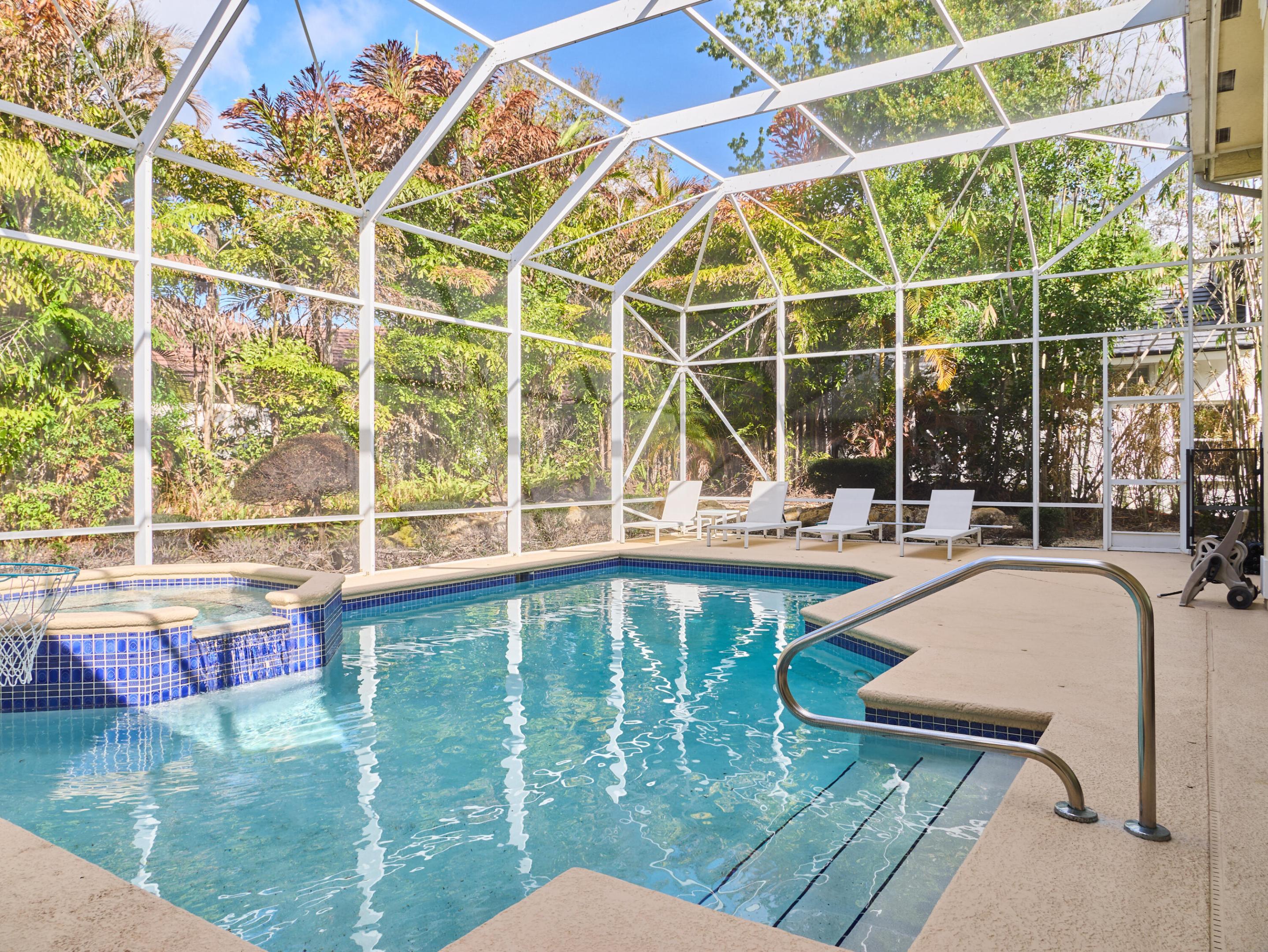 140 Victorian Jupiter, FL 33458