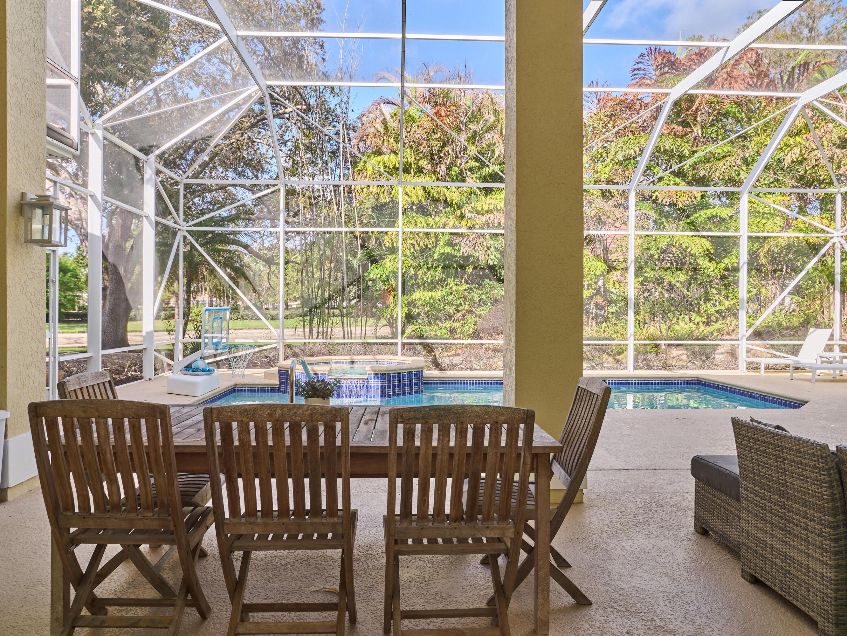 140 Victorian Jupiter, FL 33458