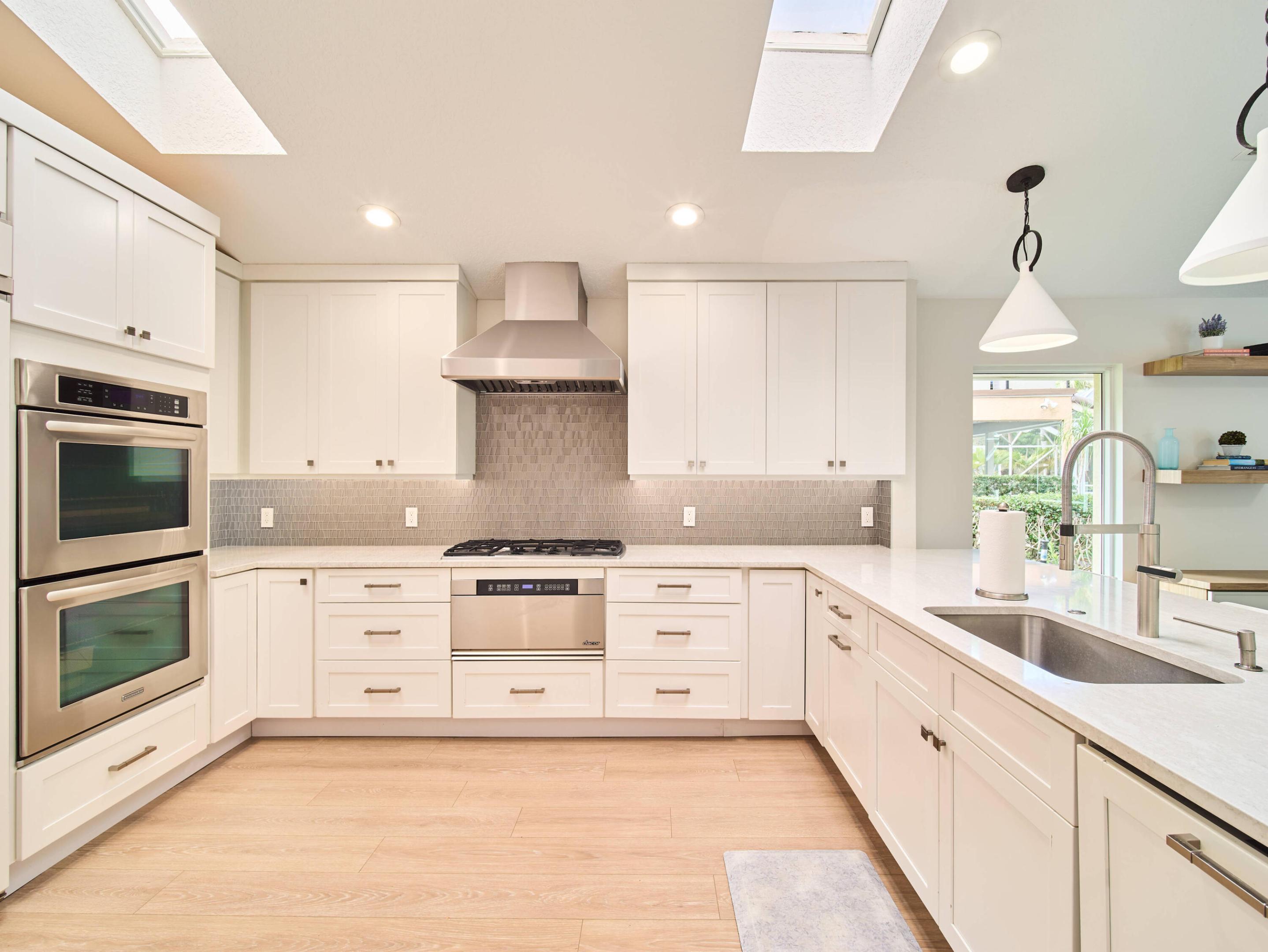 140 Victorian Jupiter, FL 33458