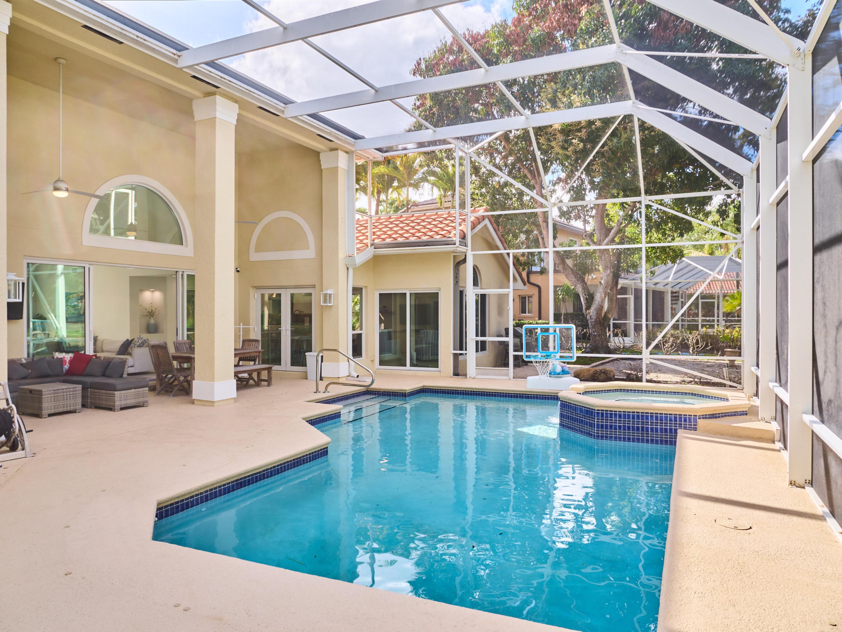 140 Victorian Jupiter, FL 33458