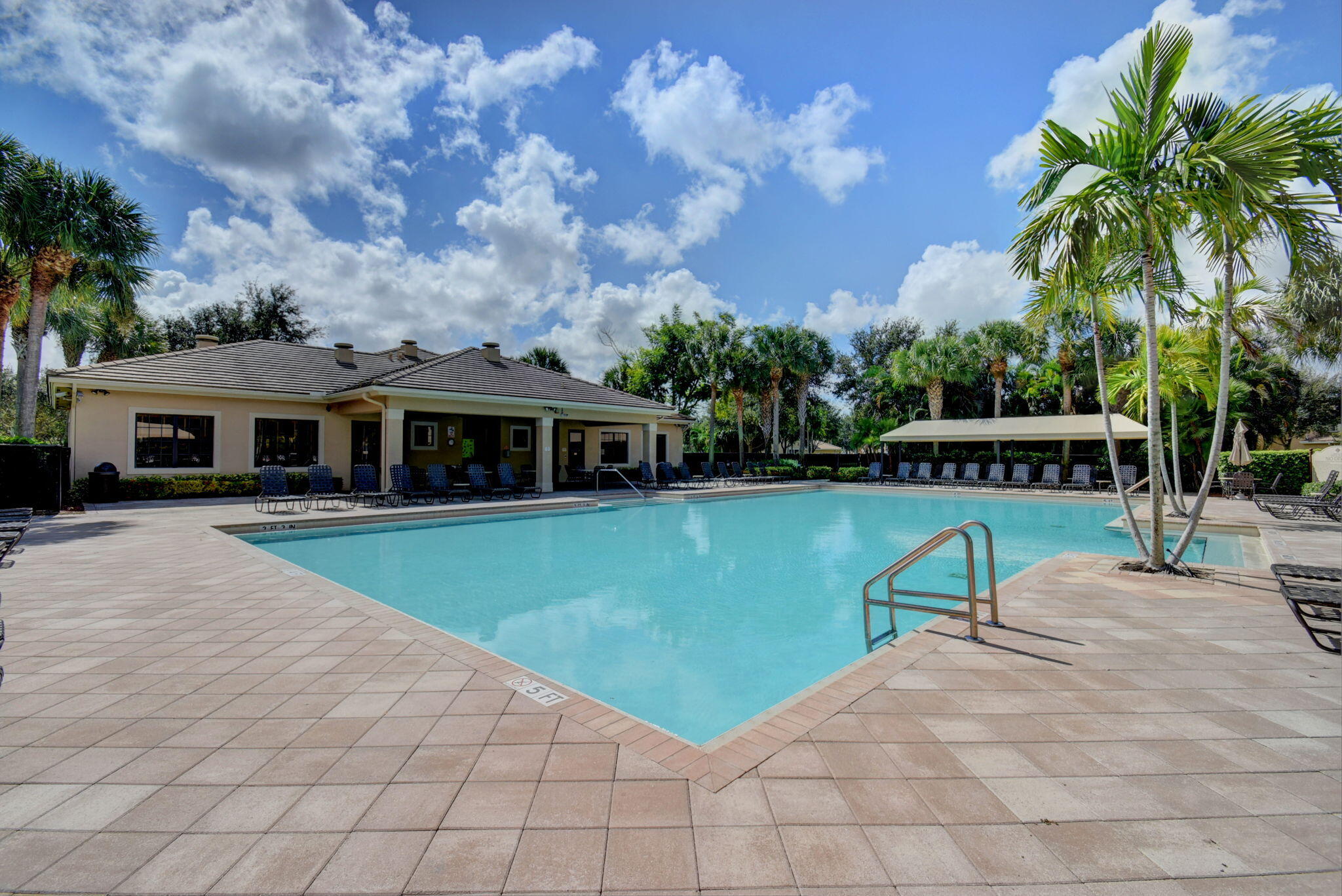 7673 Corkwood Boynton Beach, FL 33437