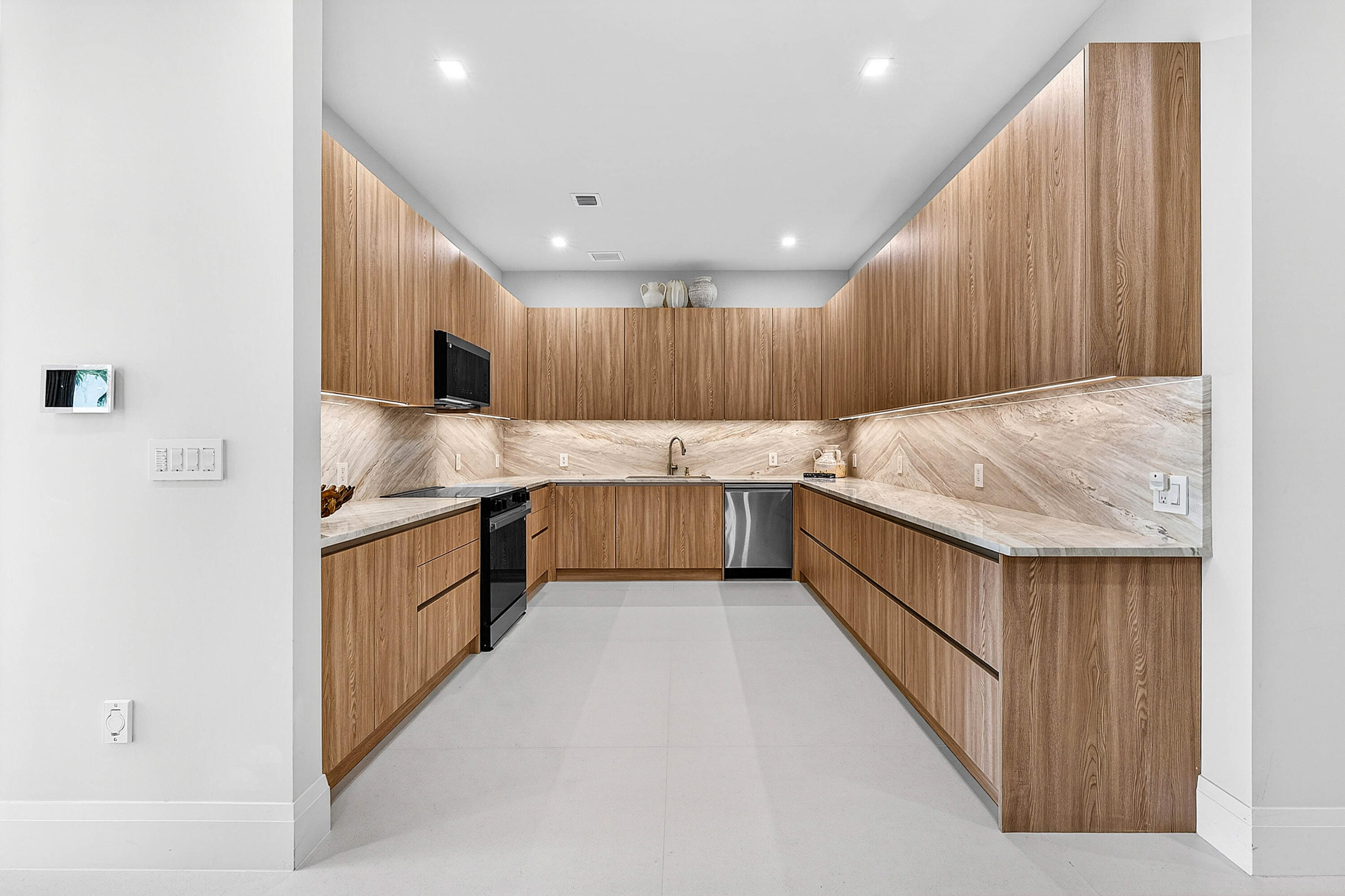 17699 Lake Estates Boca Raton, FL 33496