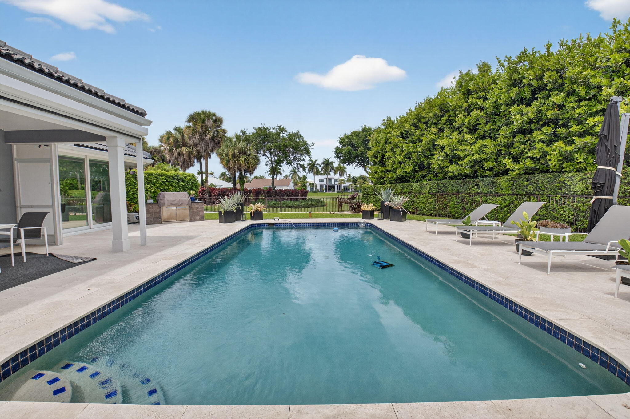 17646 Scarsdale Boca Raton, FL 33496