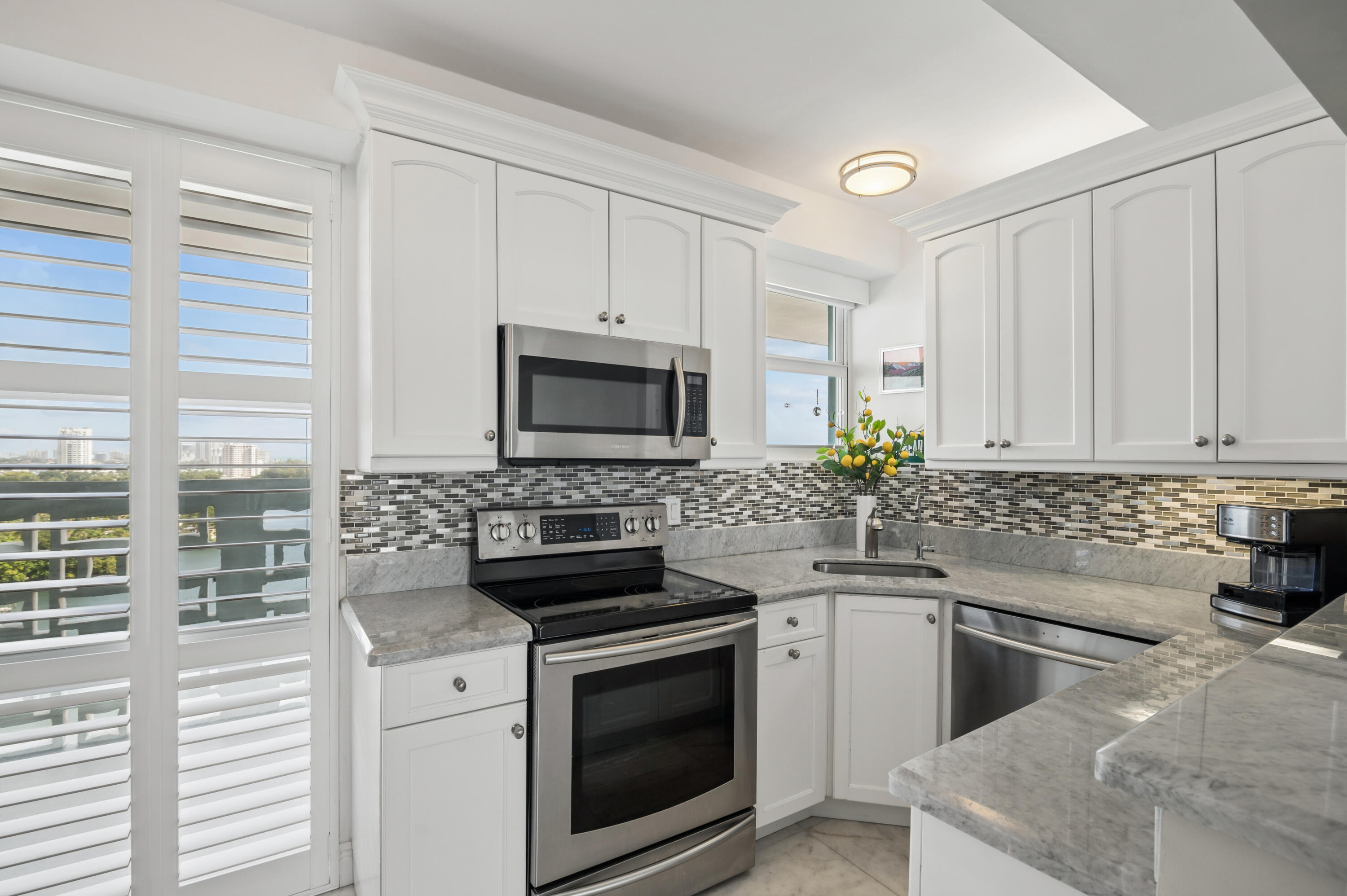 1900 S Ocean #1504 Fort Lauderdale, FL 33316