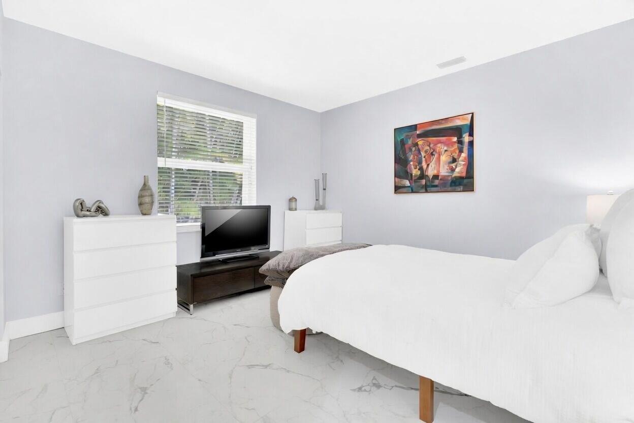 17050 SW 74th Palmetto Bay, FL 33157