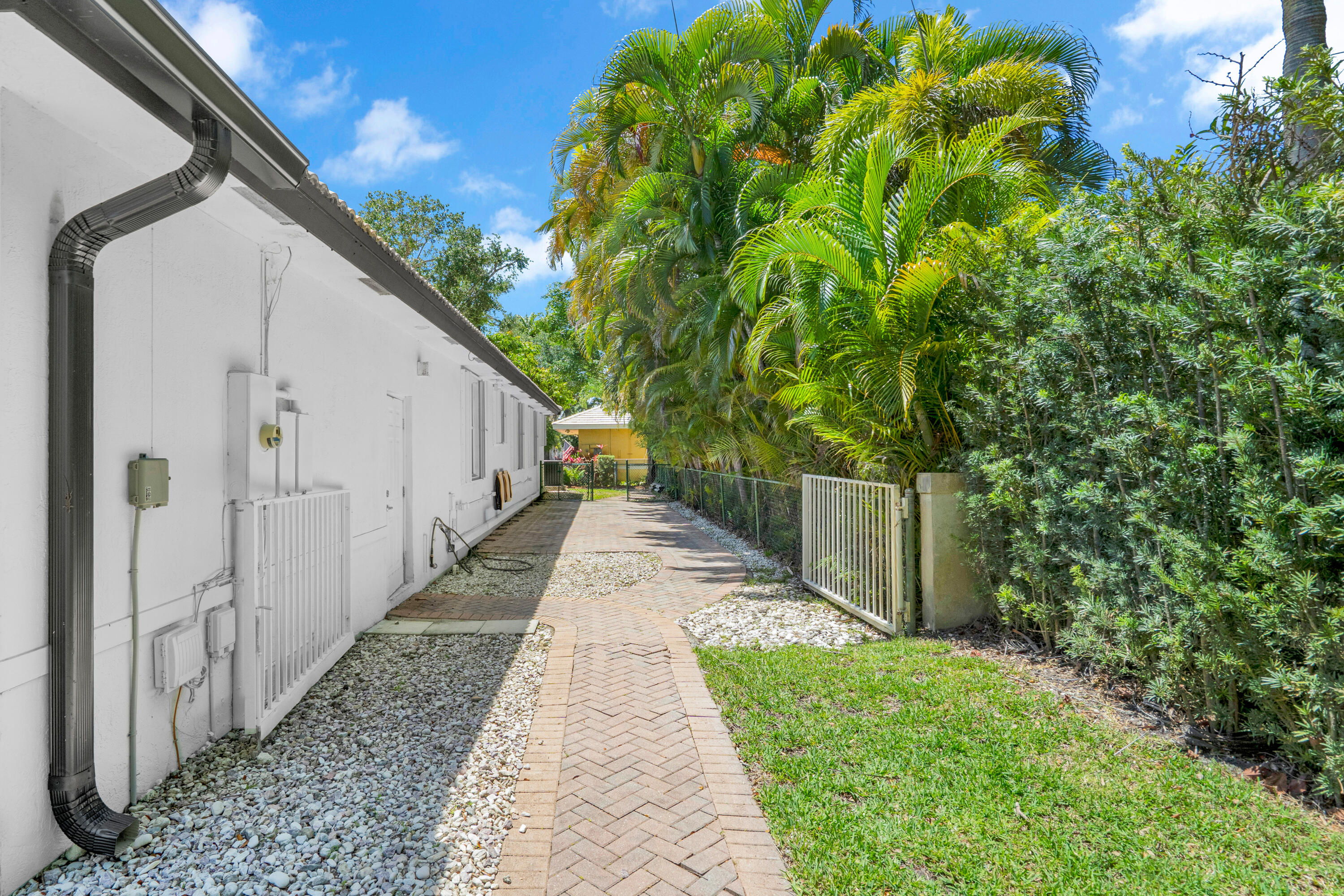 17050 SW 74th Palmetto Bay, FL 33157