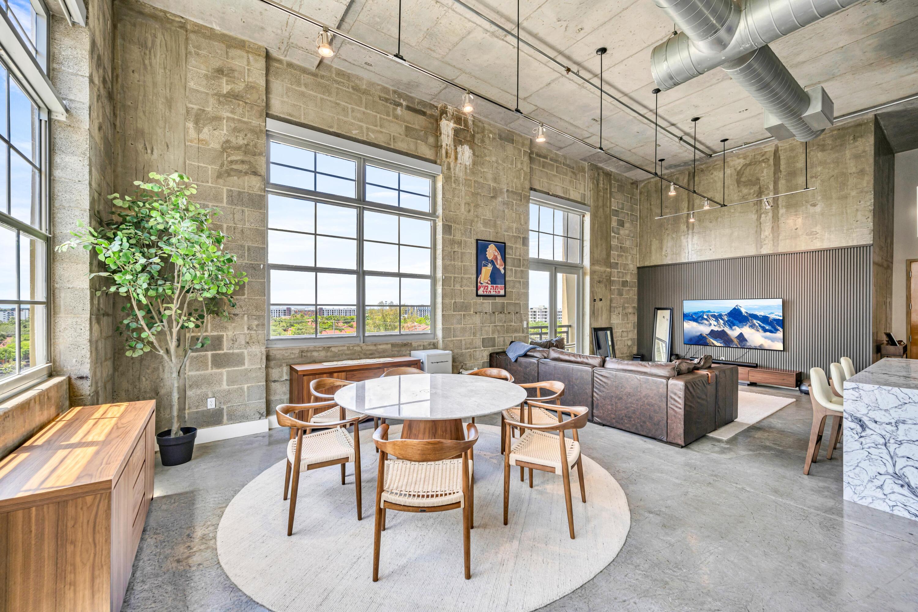 444 NW 1st #602
