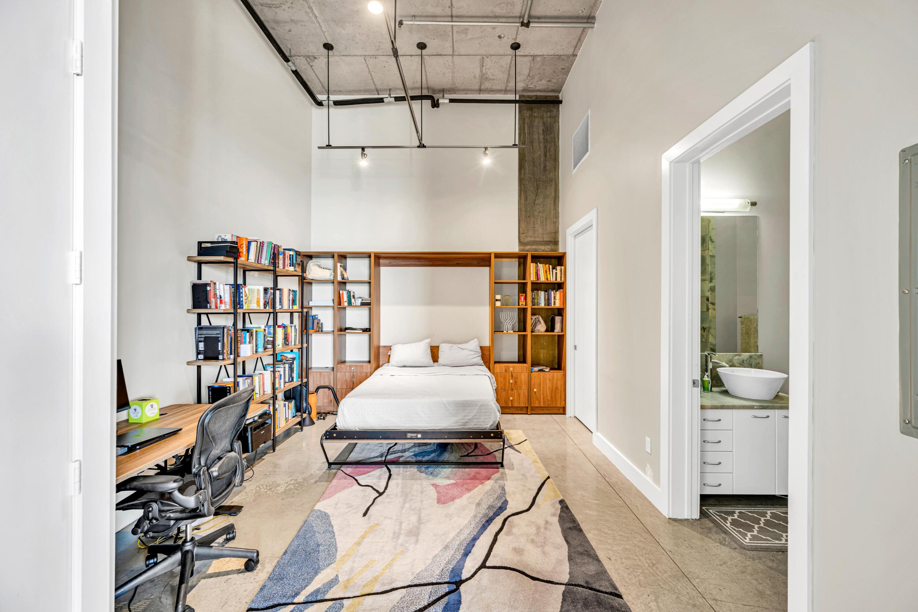 444 NW 1st #602 Fort Lauderdale, FL 33301