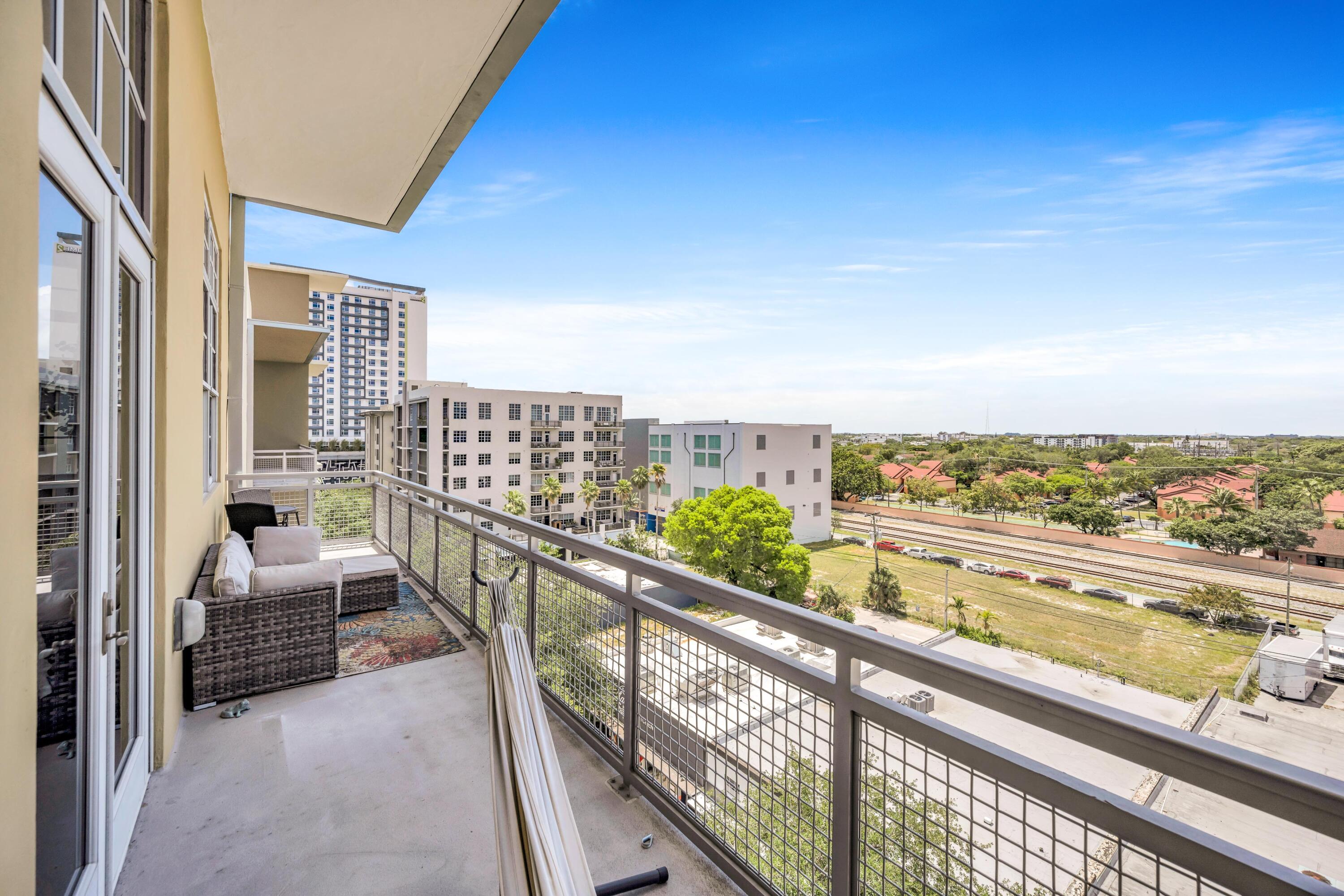 444 NW 1st #602 Fort Lauderdale, FL 33301