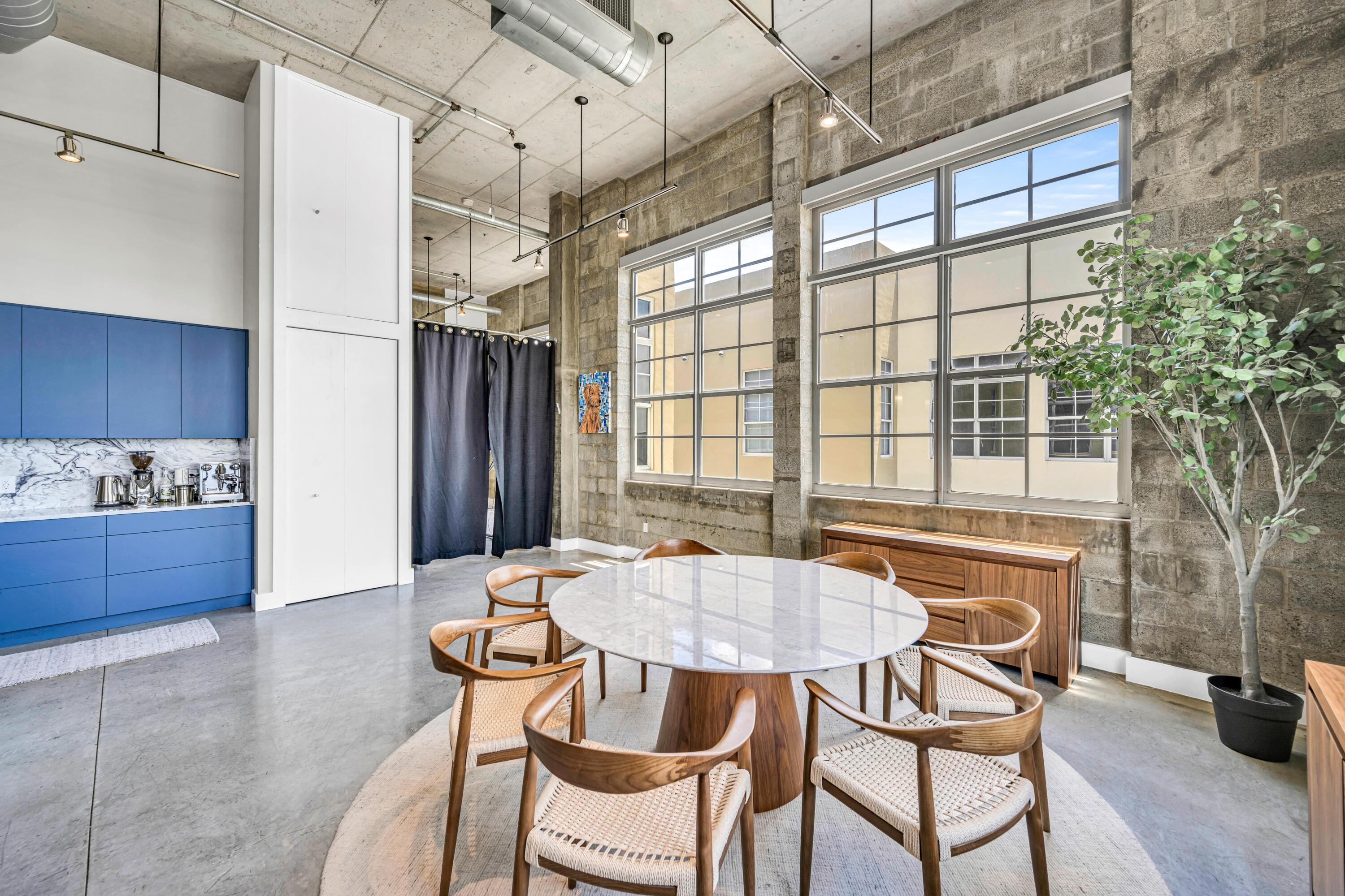 444 NW 1st #602 Fort Lauderdale, FL 33301