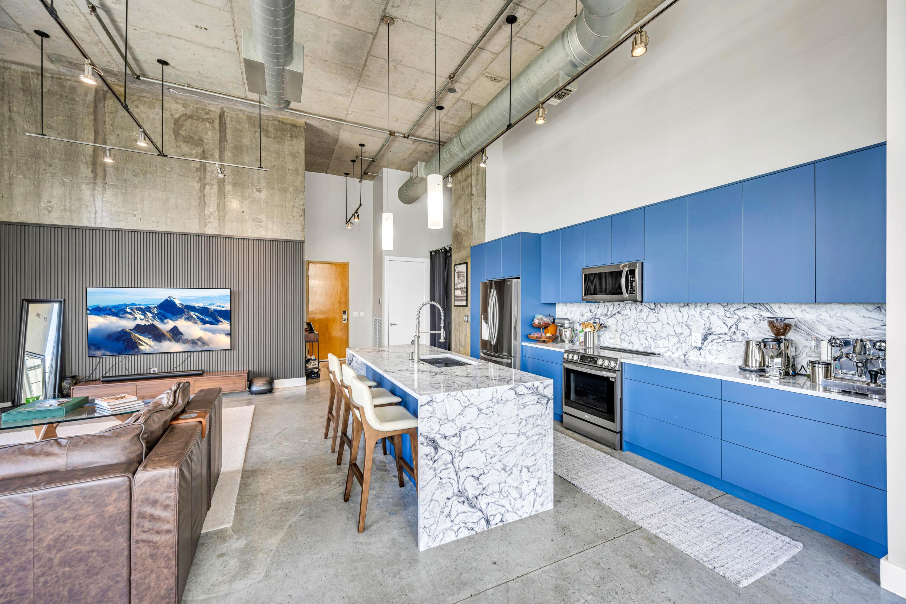 444 NW 1st #602 Fort Lauderdale, FL 33301