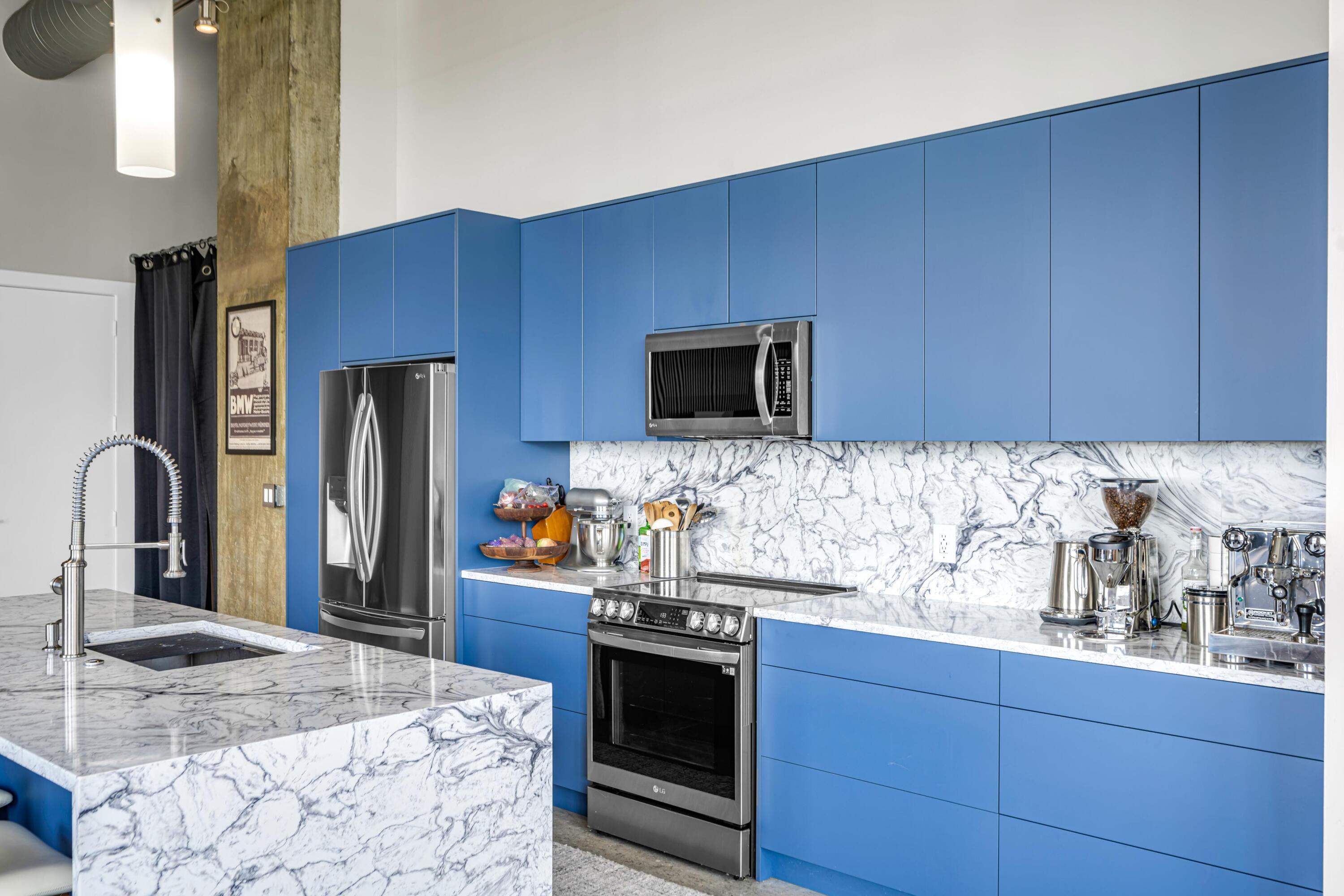 444 NW 1st #602 Fort Lauderdale, FL 33301