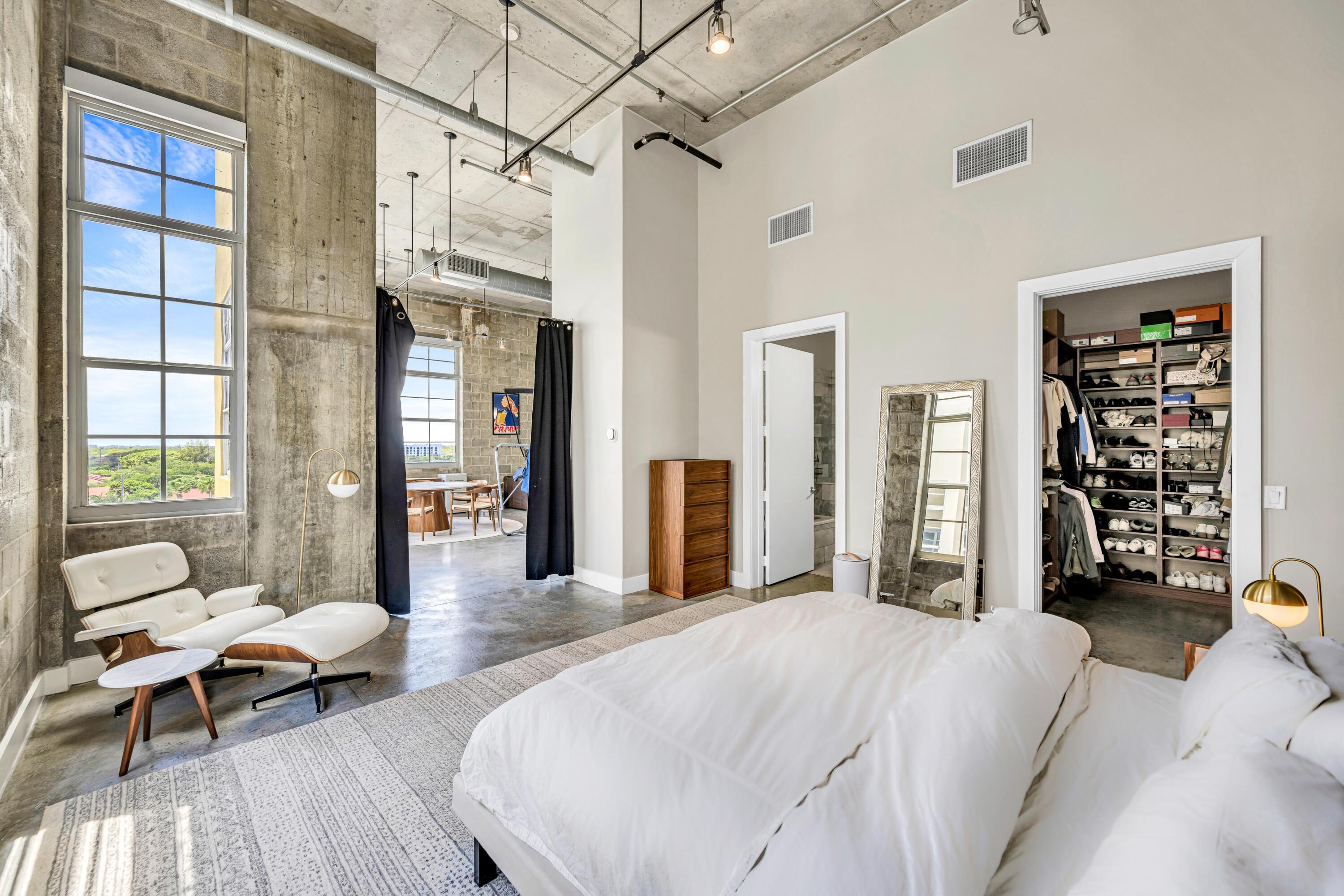 444 NW 1st #602 Fort Lauderdale, FL 33301