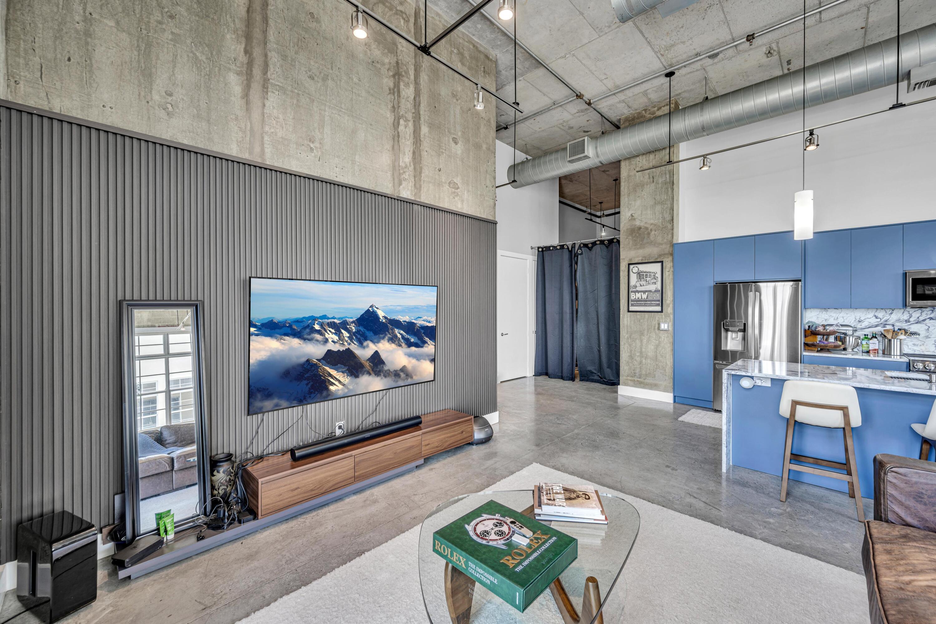 444 NW 1st #602 Fort Lauderdale, FL 33301