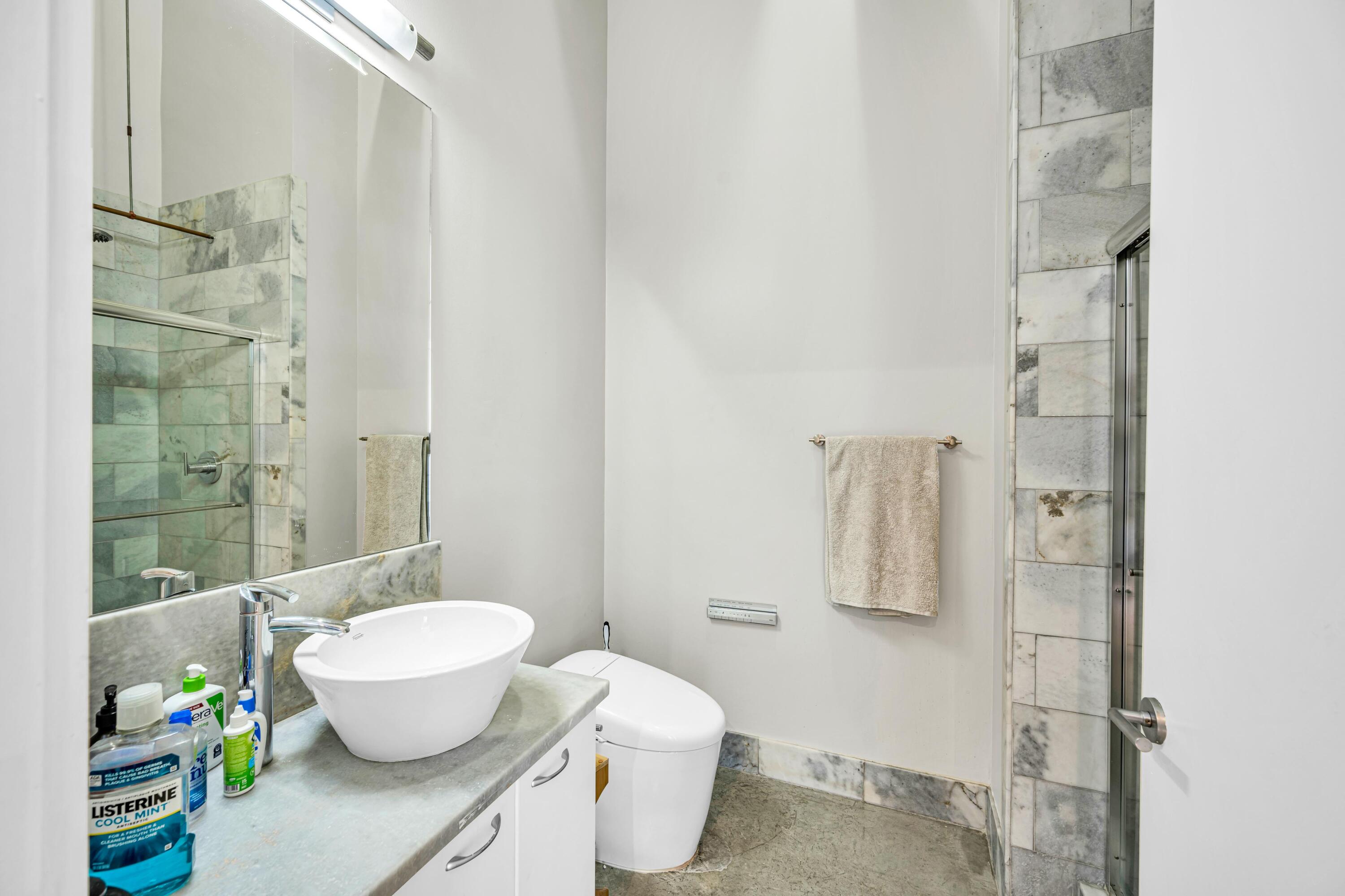 444 NW 1st #602 Fort Lauderdale, FL 33301