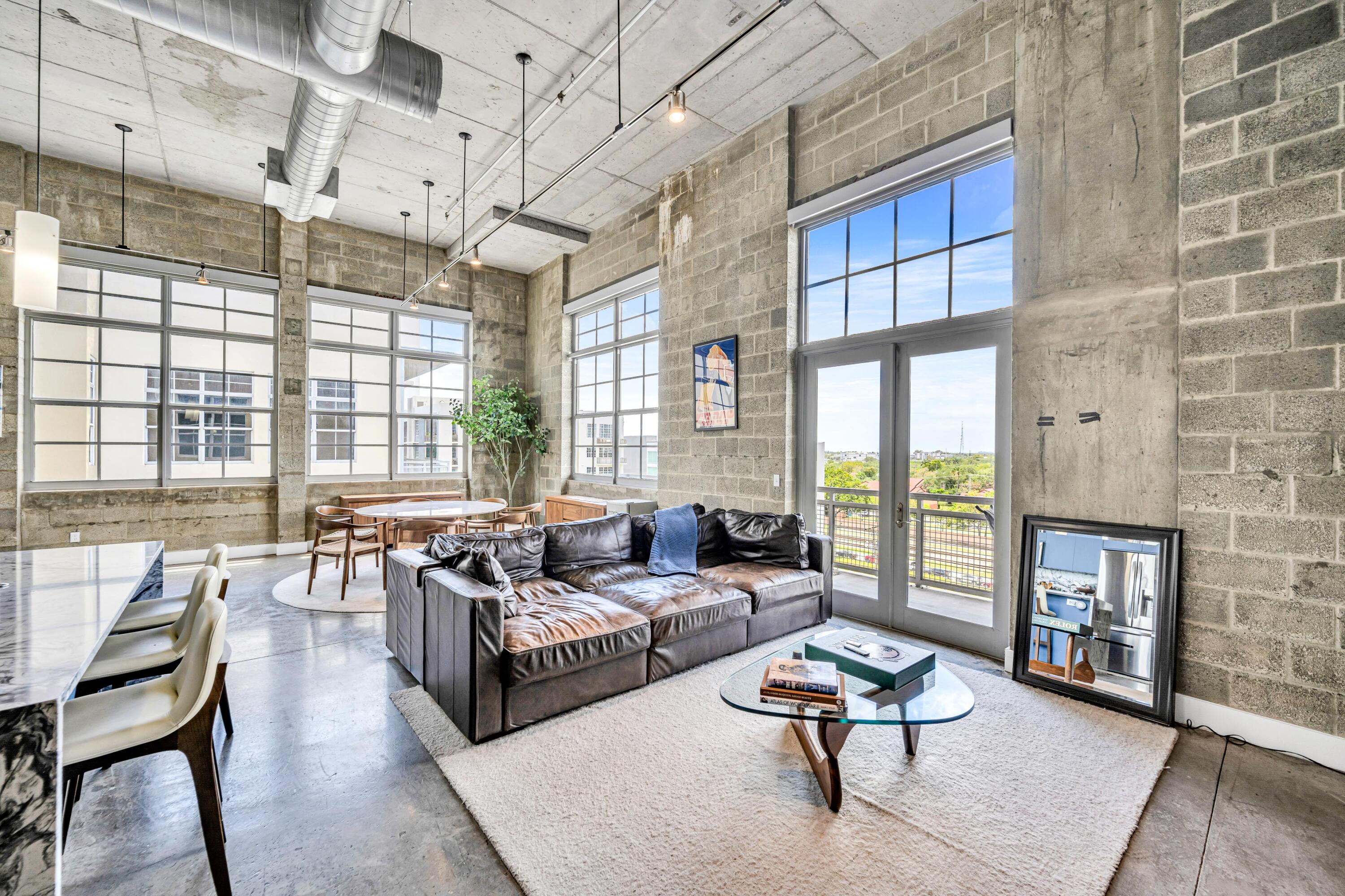 444 NW 1st #602 Fort Lauderdale, FL 33301