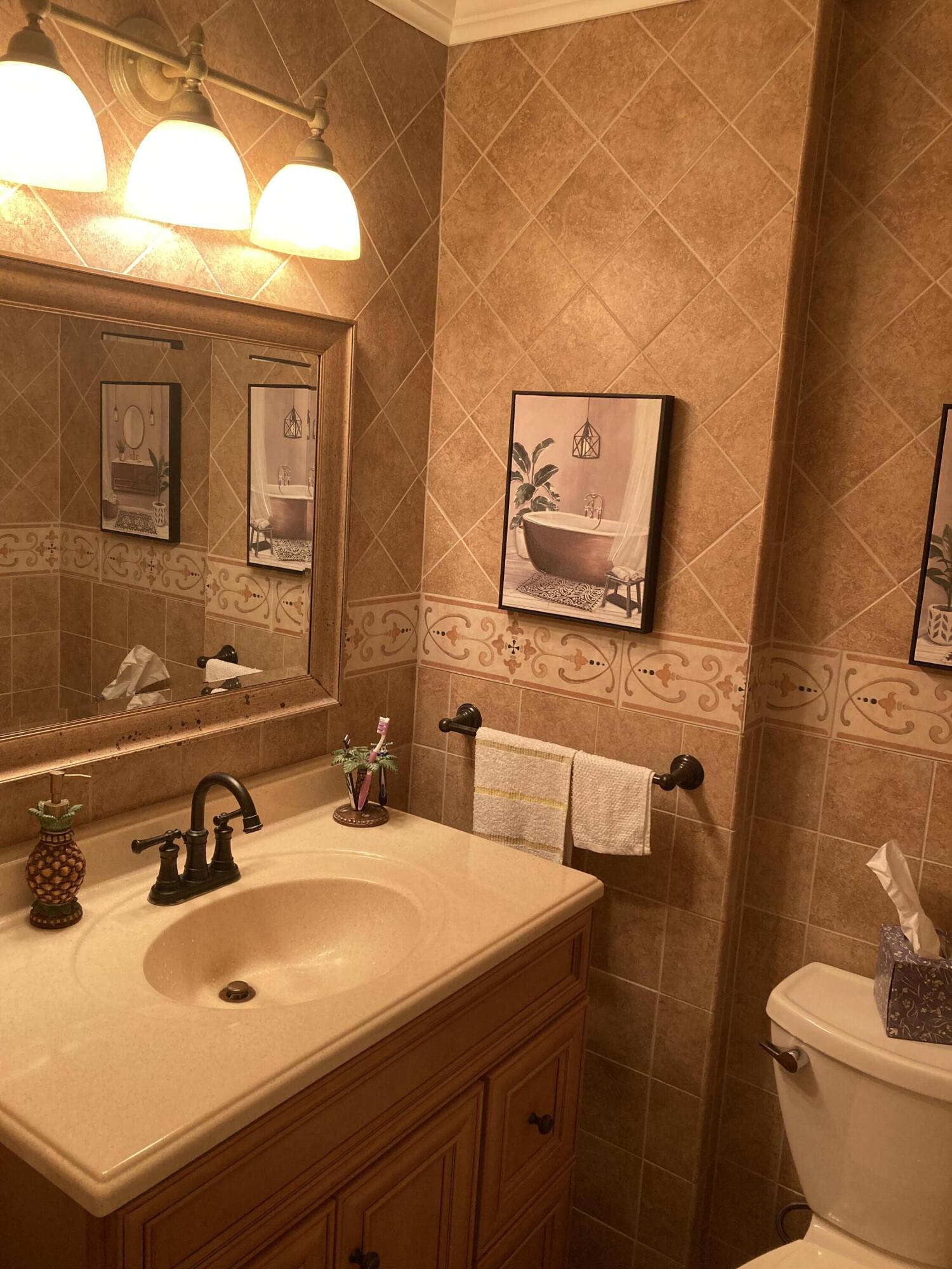 700 NE 14th #404 Hallandale Beach, FL 33009