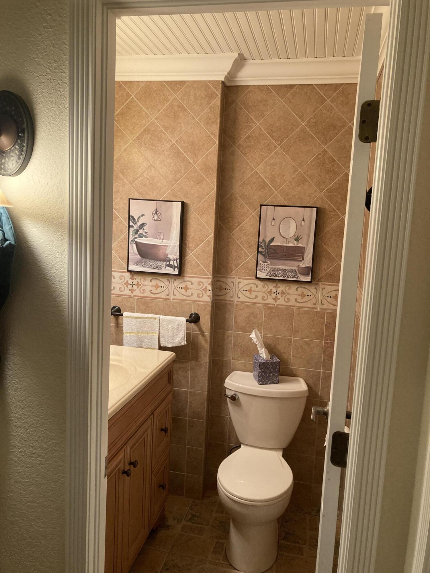 700 NE 14th #404 Hallandale Beach, FL 33009