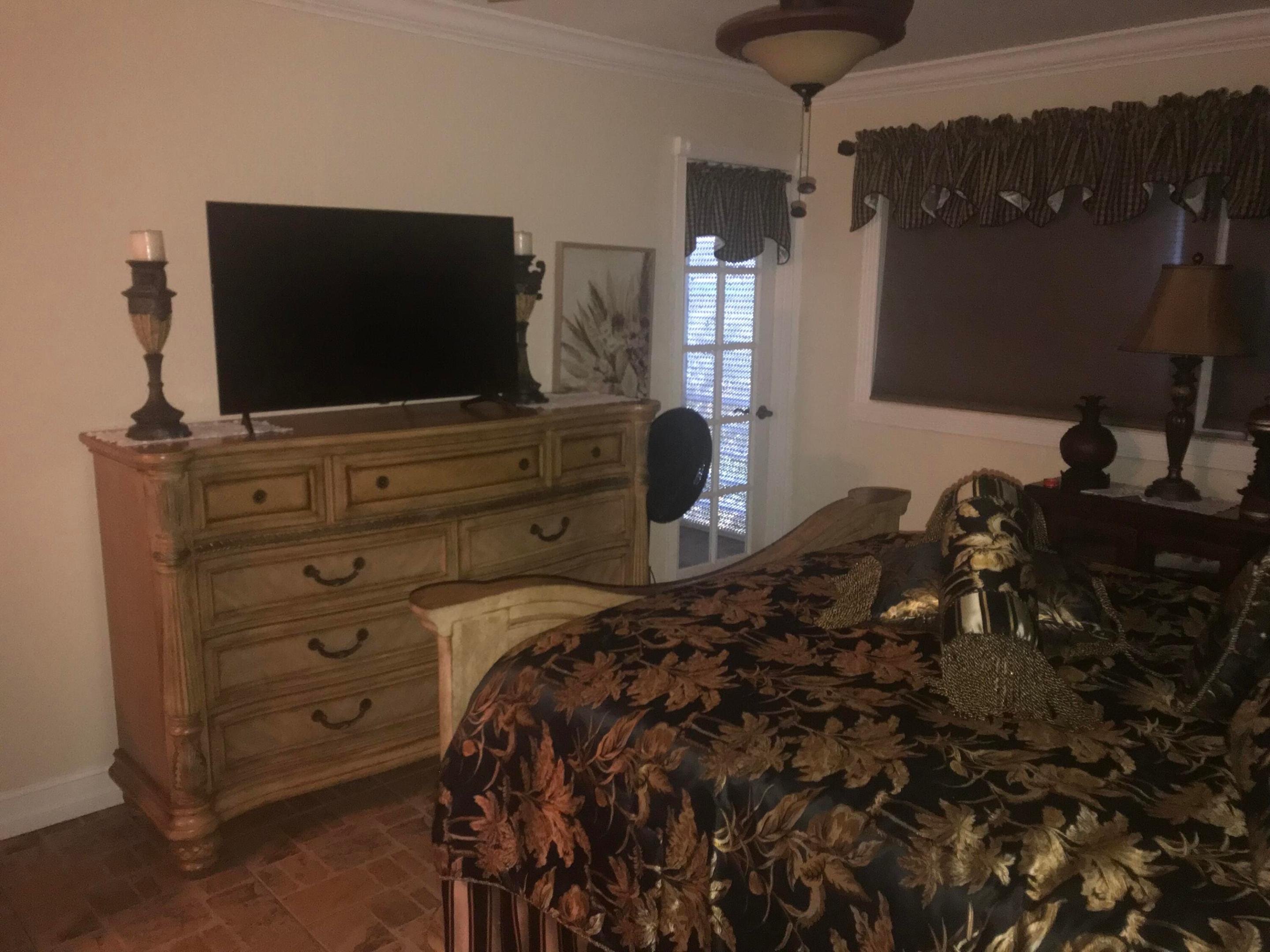 700 NE 14th #404 Hallandale Beach, FL 33009