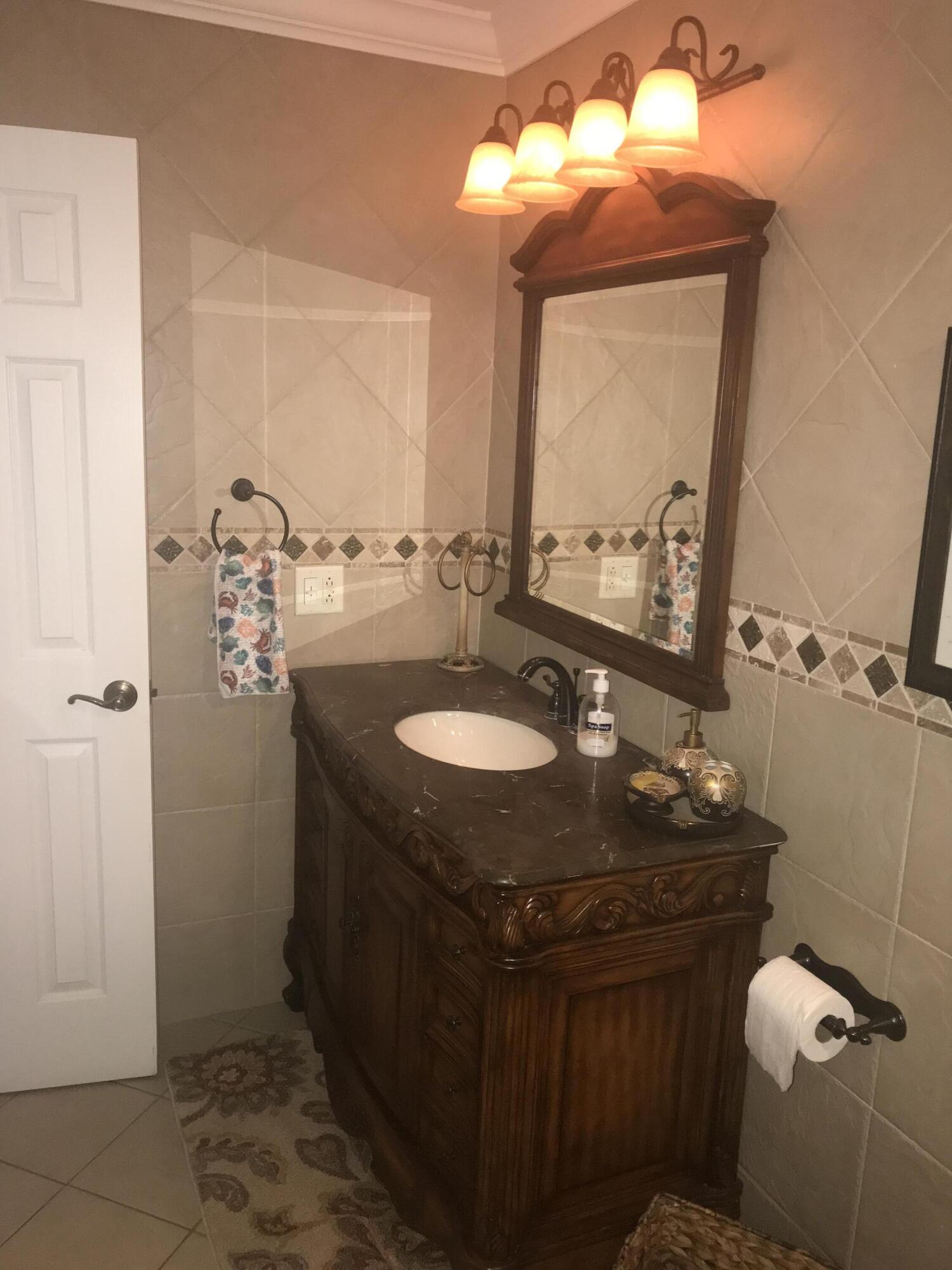 700 NE 14th #404 Hallandale Beach, FL 33009