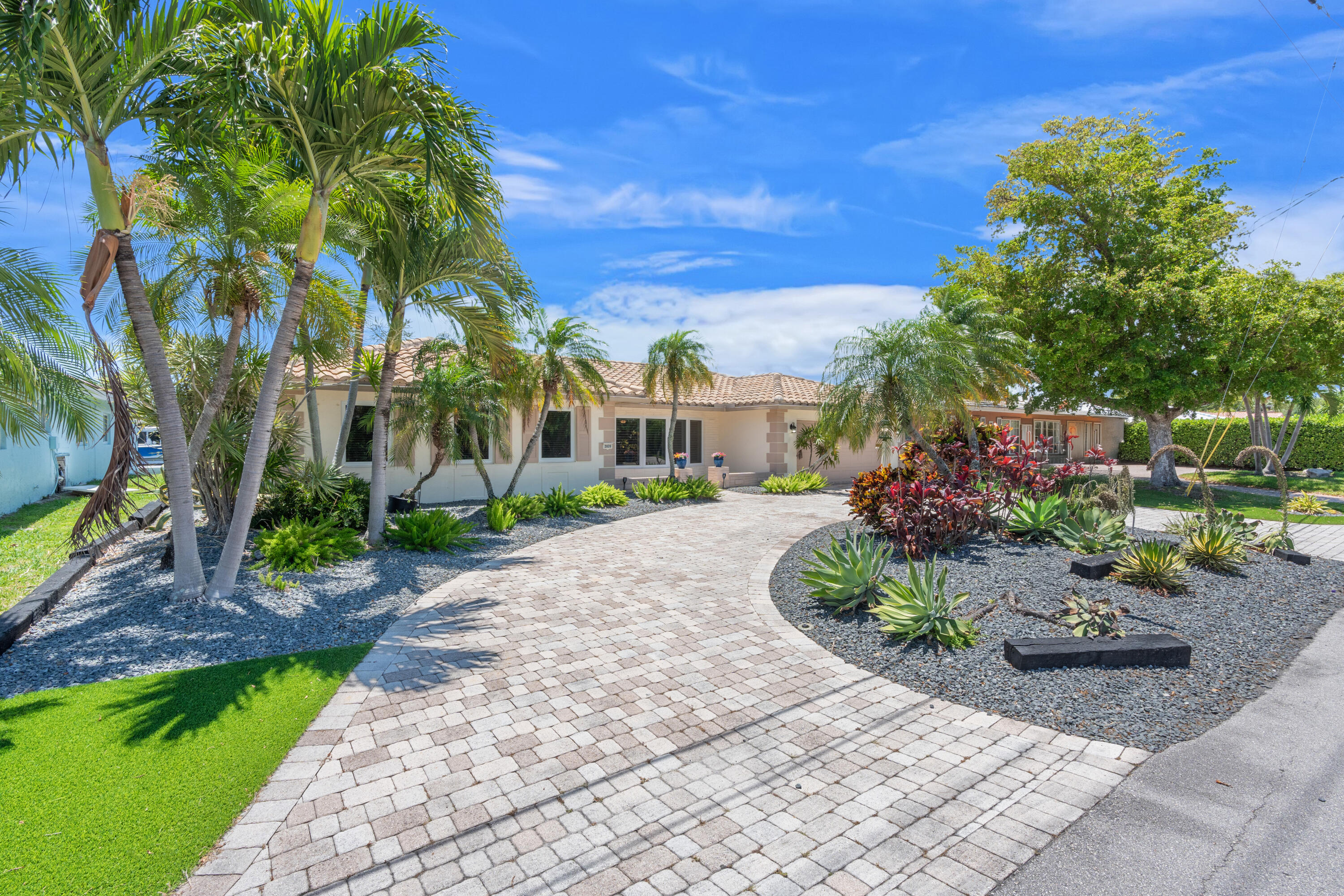2820 NE 59th Fort Lauderdale, FL 33308