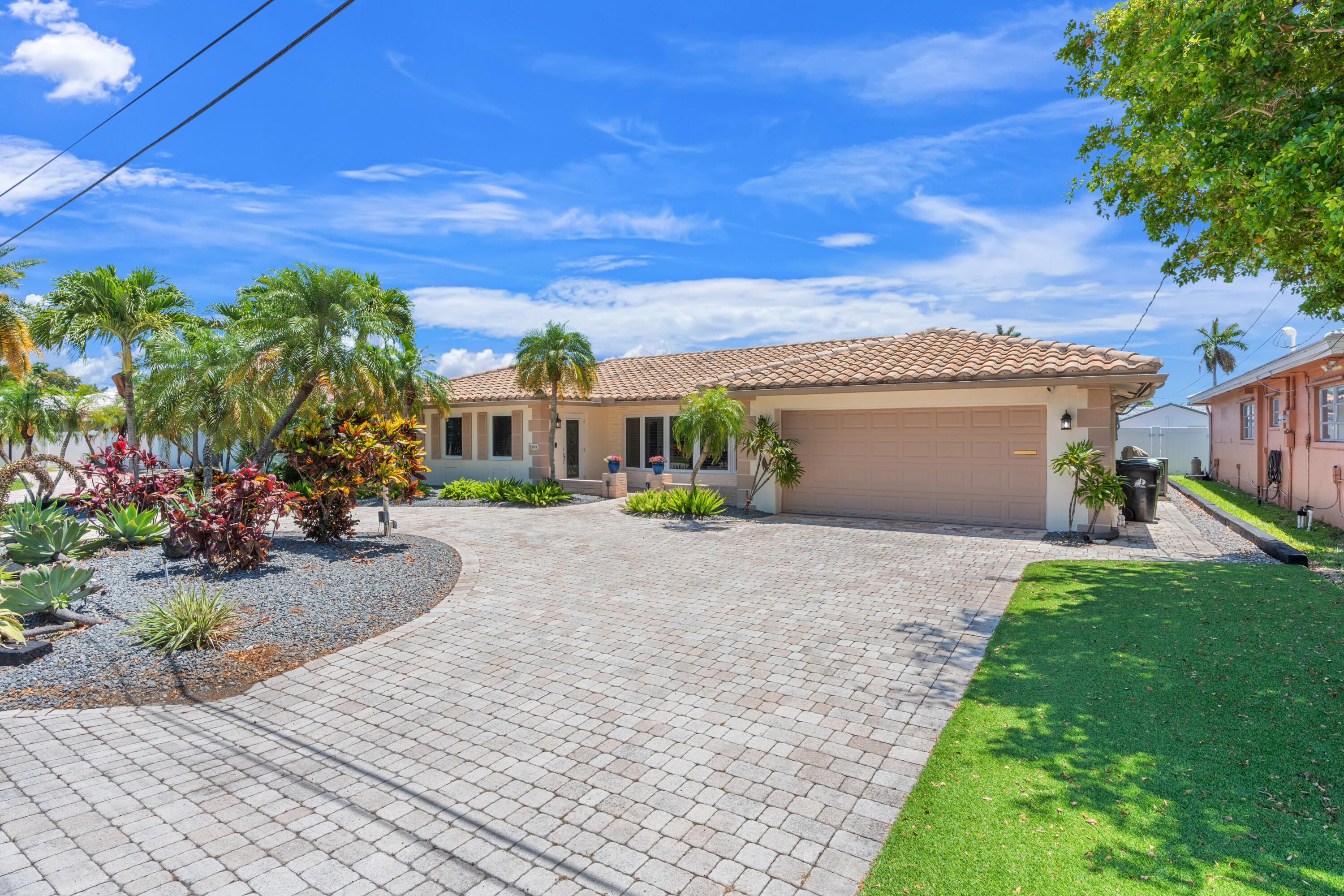 2820 NE 59th Fort Lauderdale, FL 33308