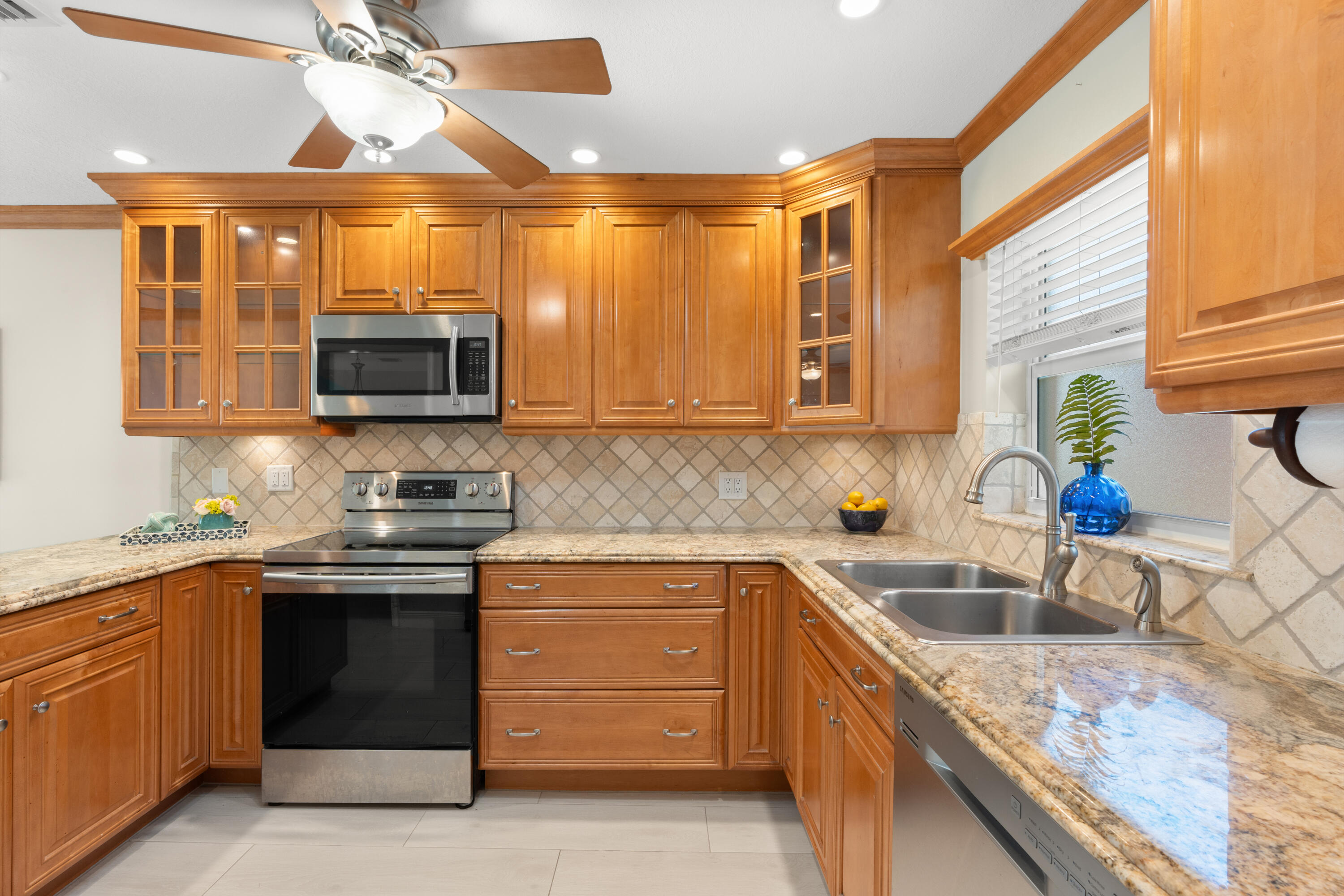 2820 NE 59th Fort Lauderdale, FL 33308