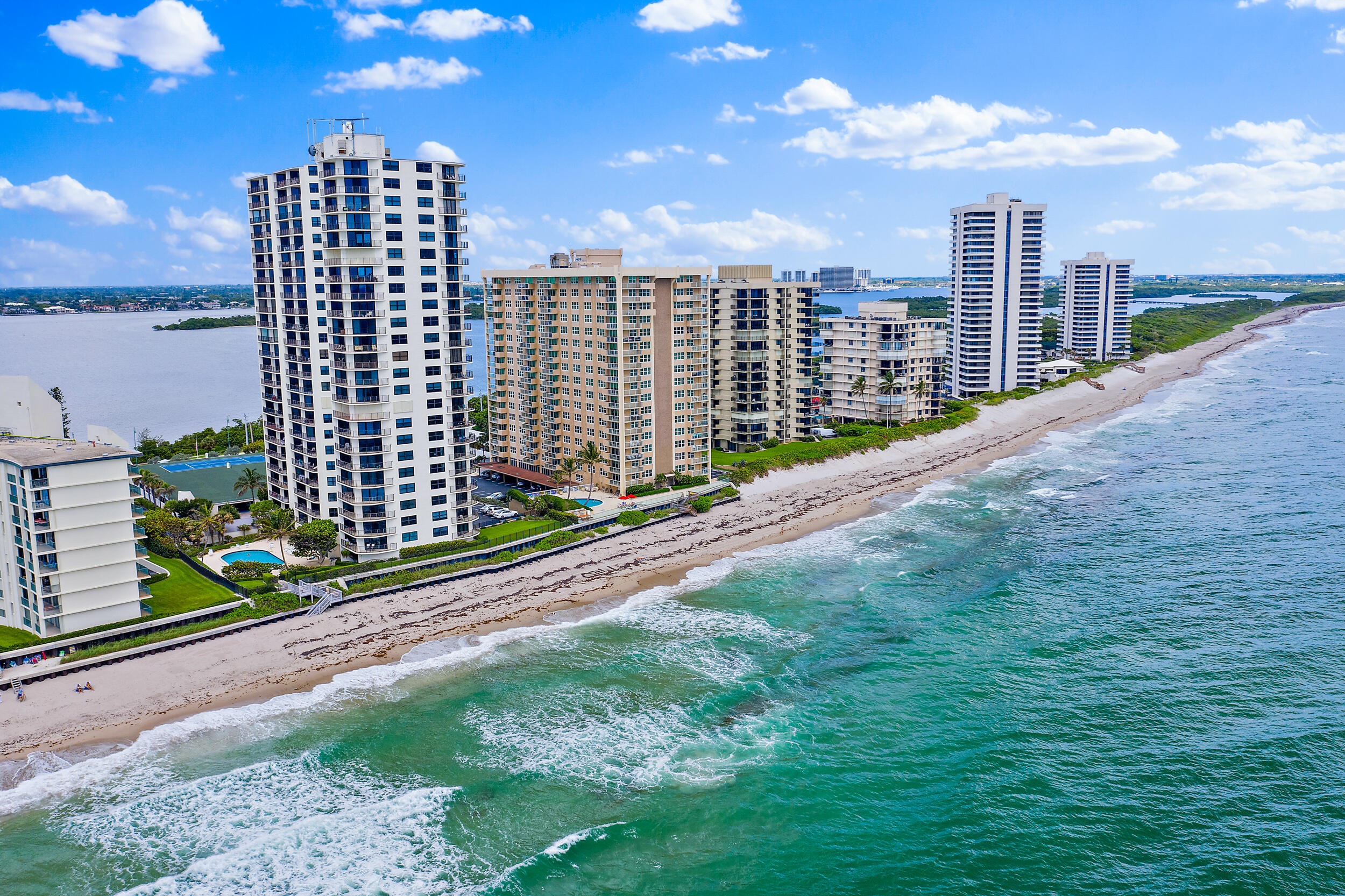 5420 N Ocean #305