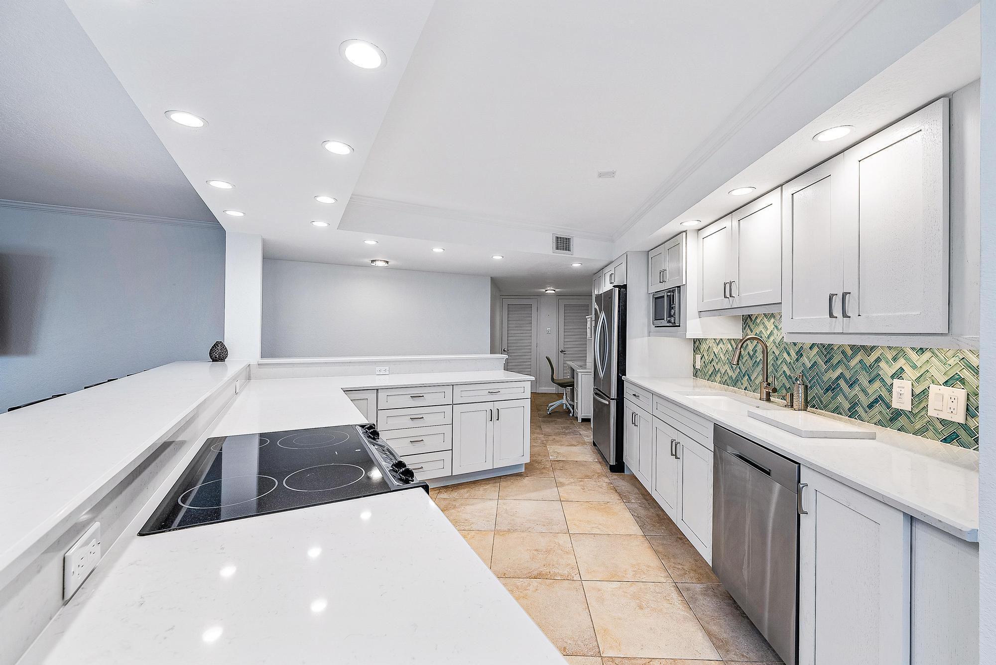 5420 N Ocean #305 Singer Island, FL 33404