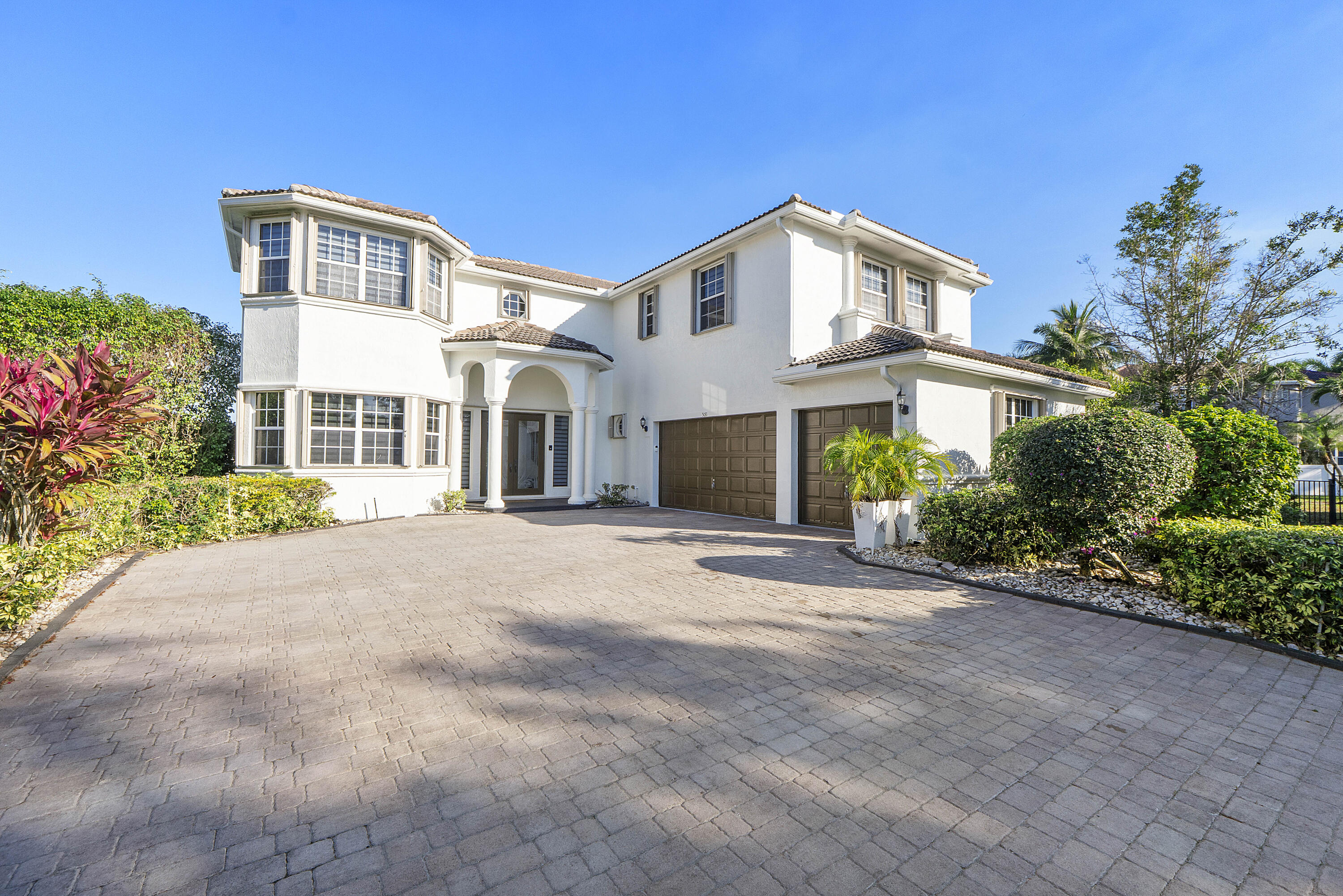 5081 NW 120th Coral Springs, FL 33076