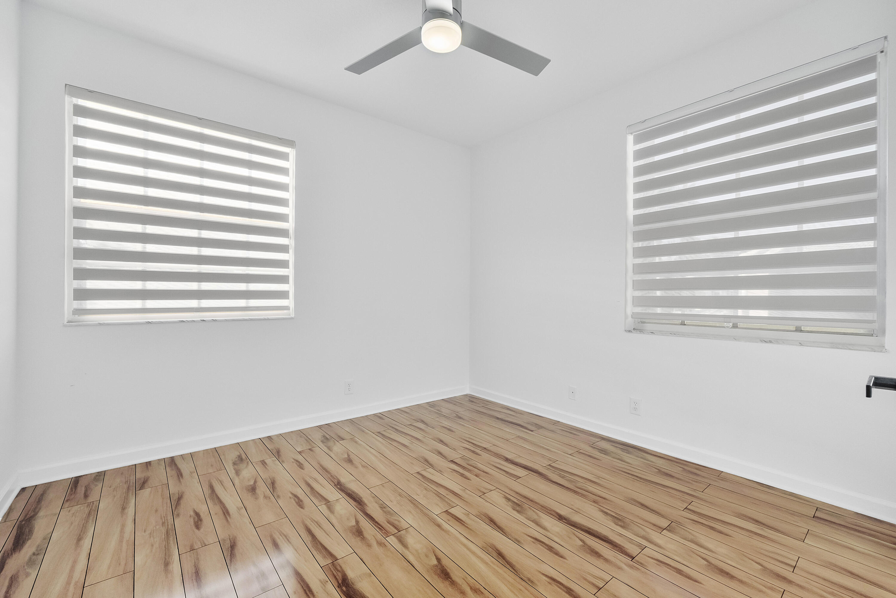 5081 NW 120th Coral Springs, FL 33076
