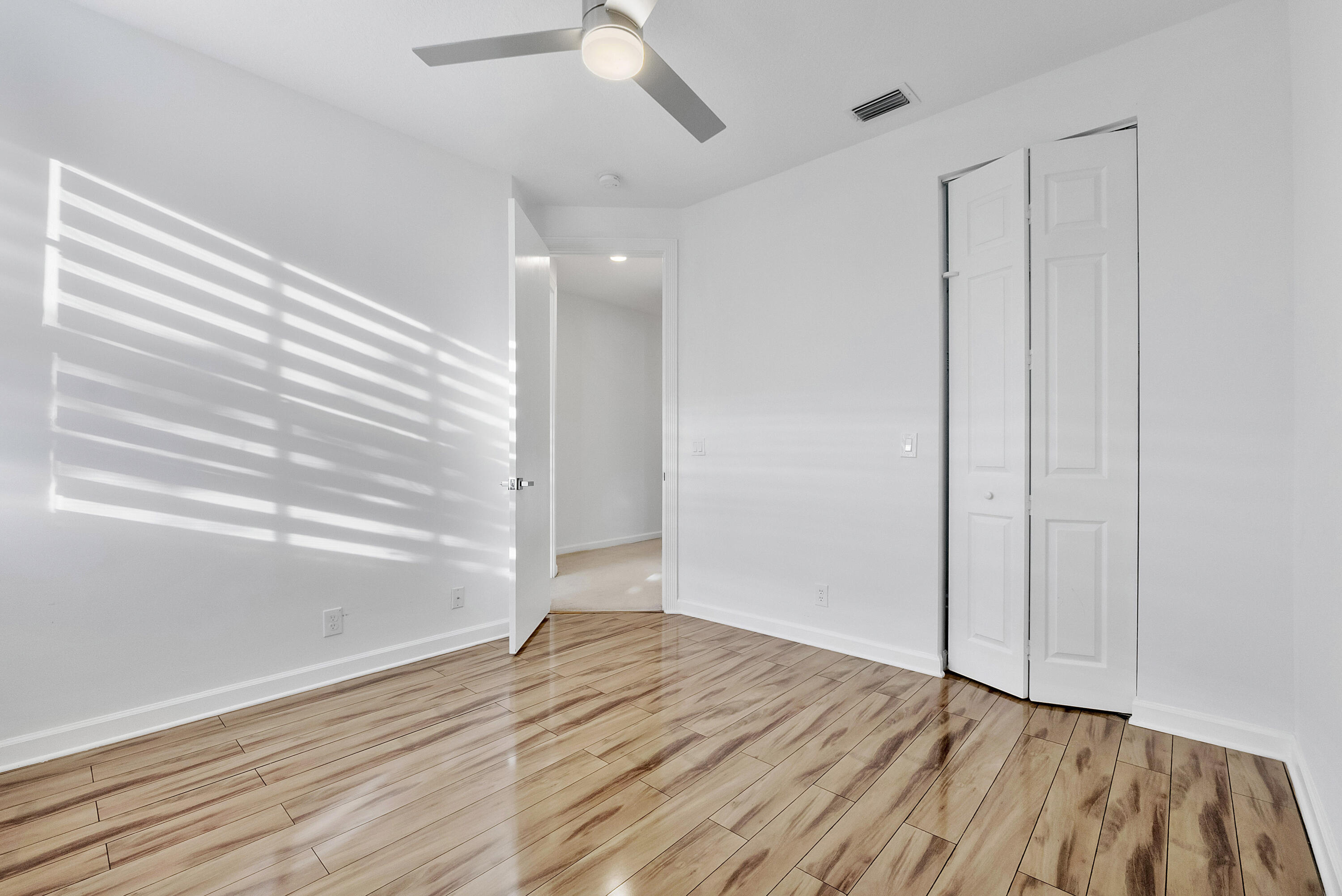 5081 NW 120th Coral Springs, FL 33076