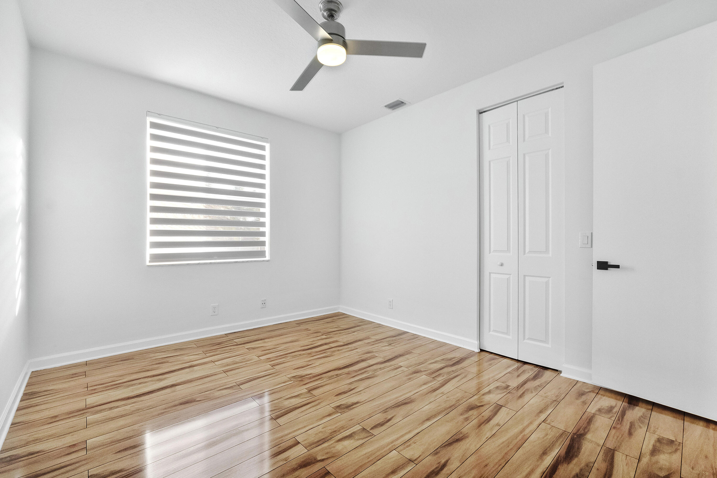 5081 NW 120th Coral Springs, FL 33076