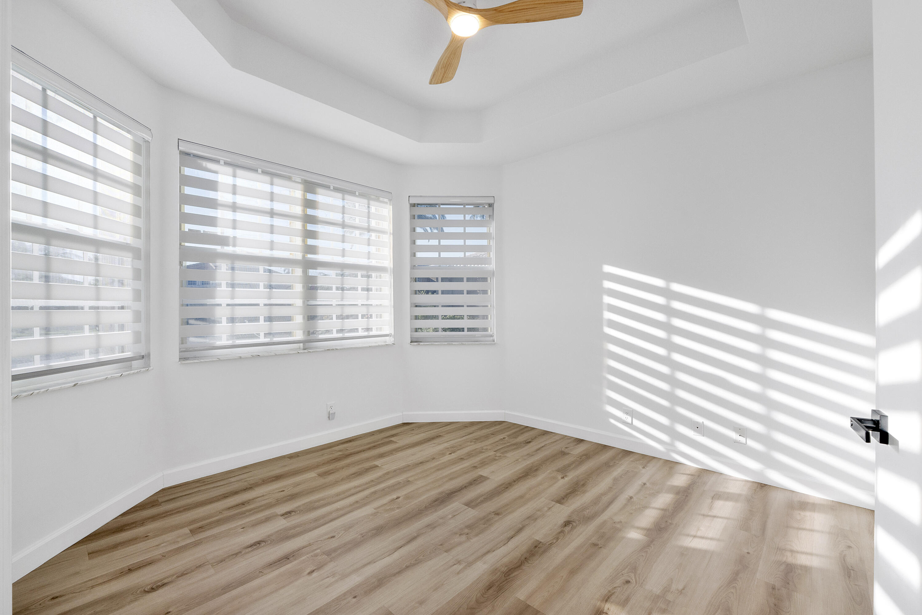 5081 NW 120th Coral Springs, FL 33076