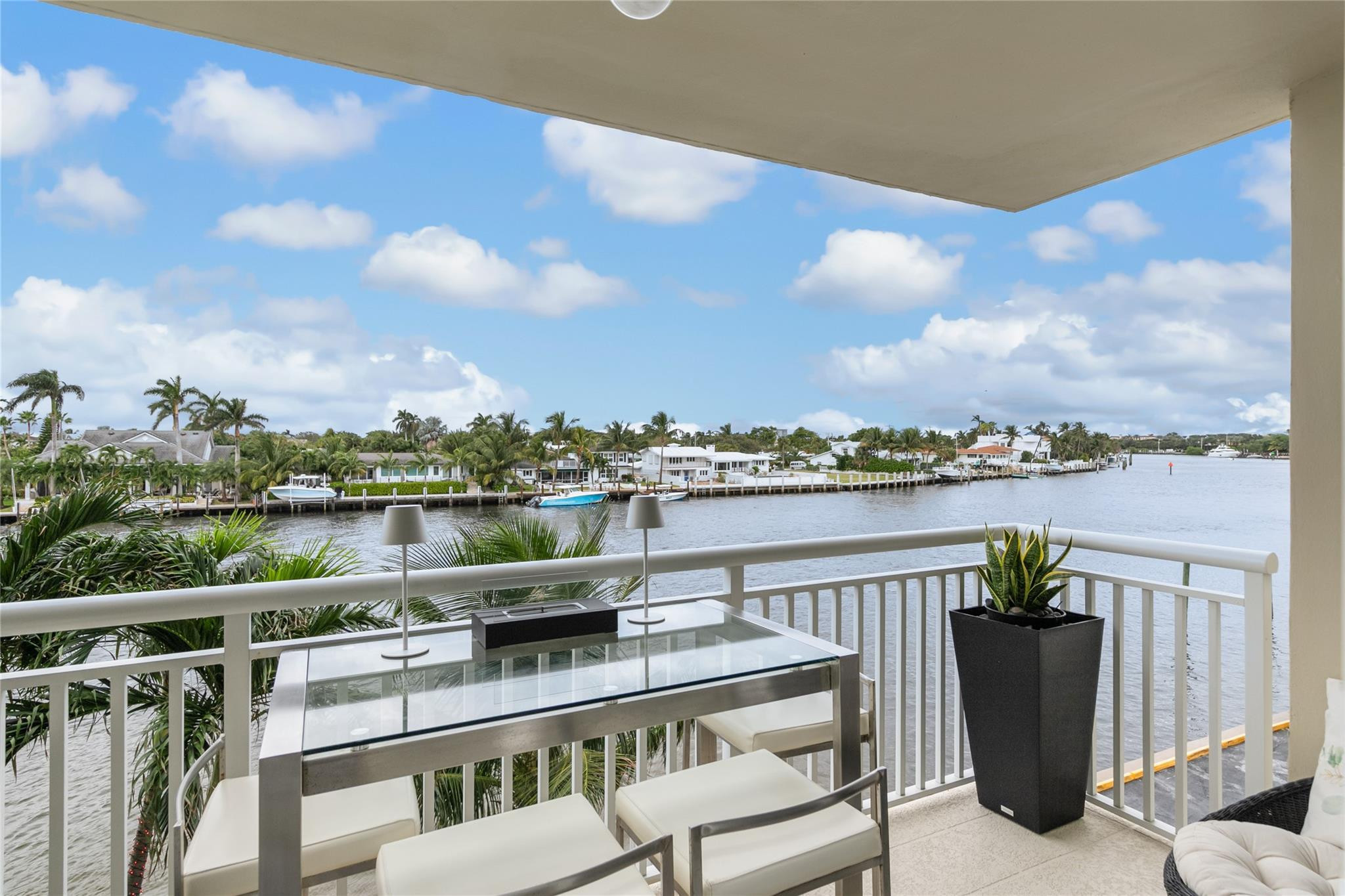 2611 N Riverside #307 Pompano Beach, FL 33062