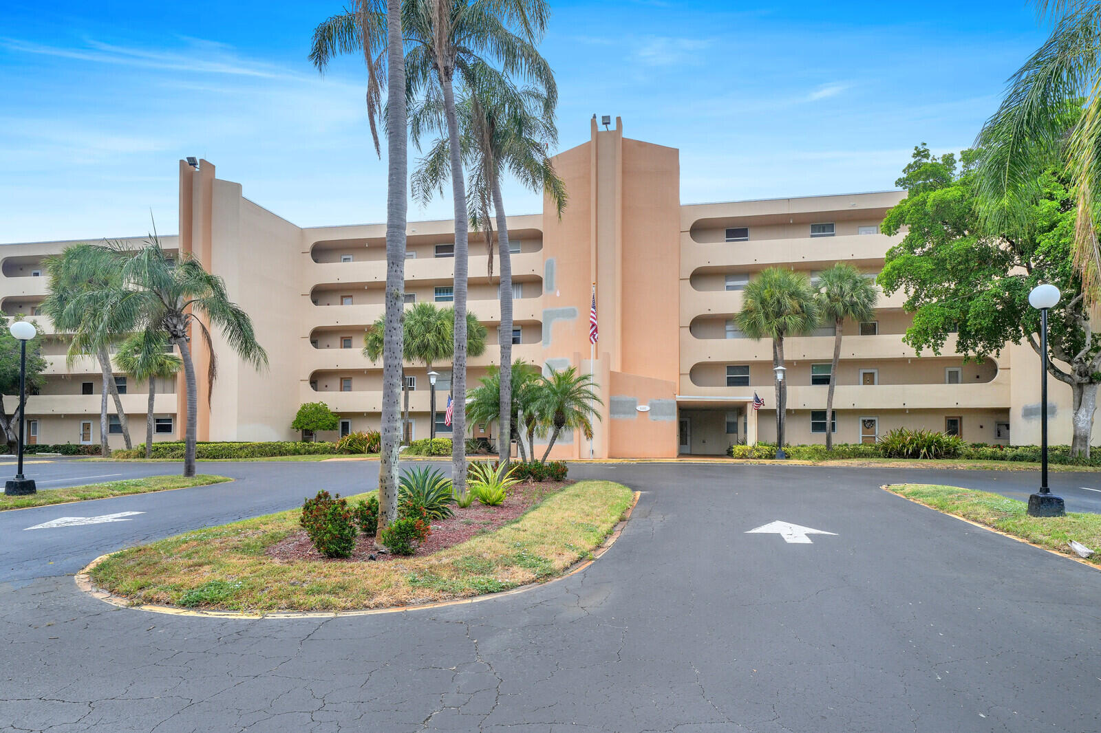 6461 NW 2nd #509